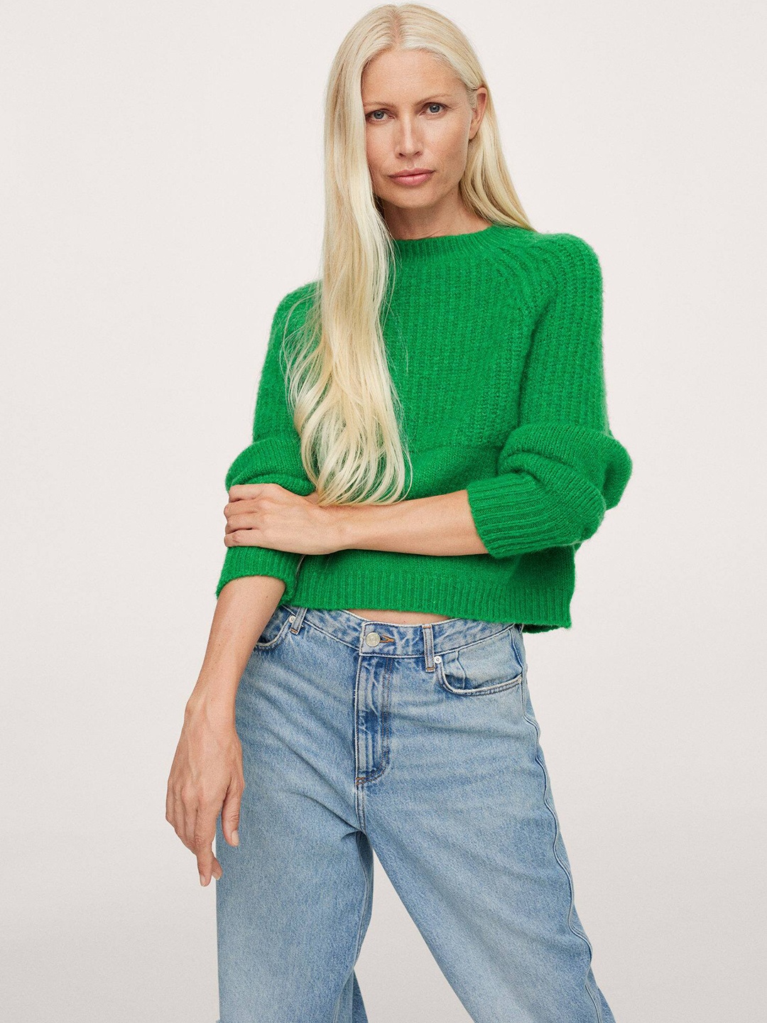 

MANGO Women Green Solid Round Neck Pullover
