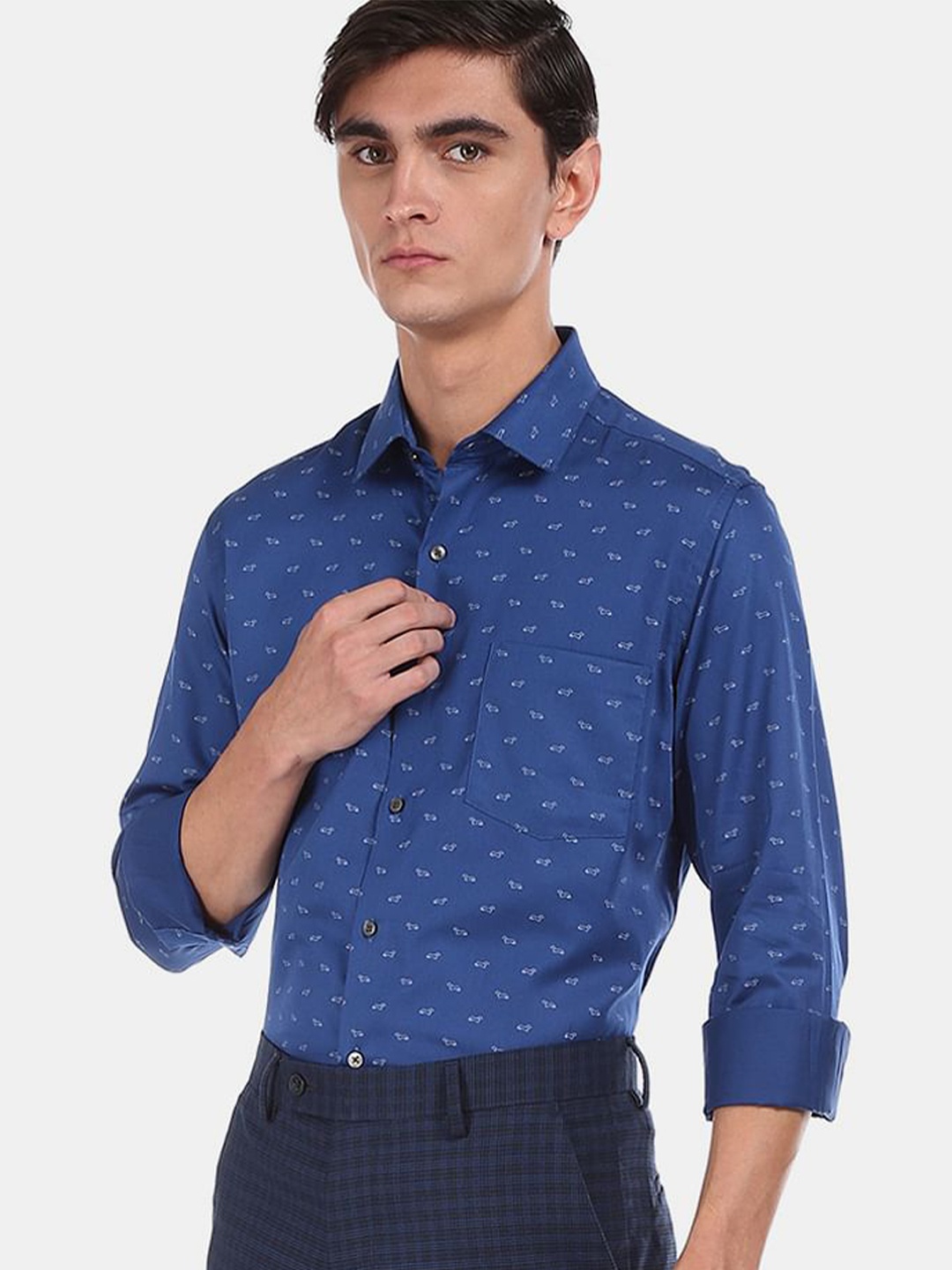 

Arrow Men Blue Slim Fit Printed Formal Shirt