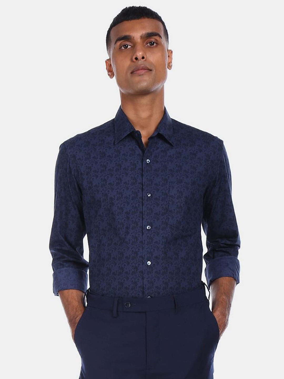 

Arrow New York Men Blue Floral Printed Pure Cotton Formal Shirt