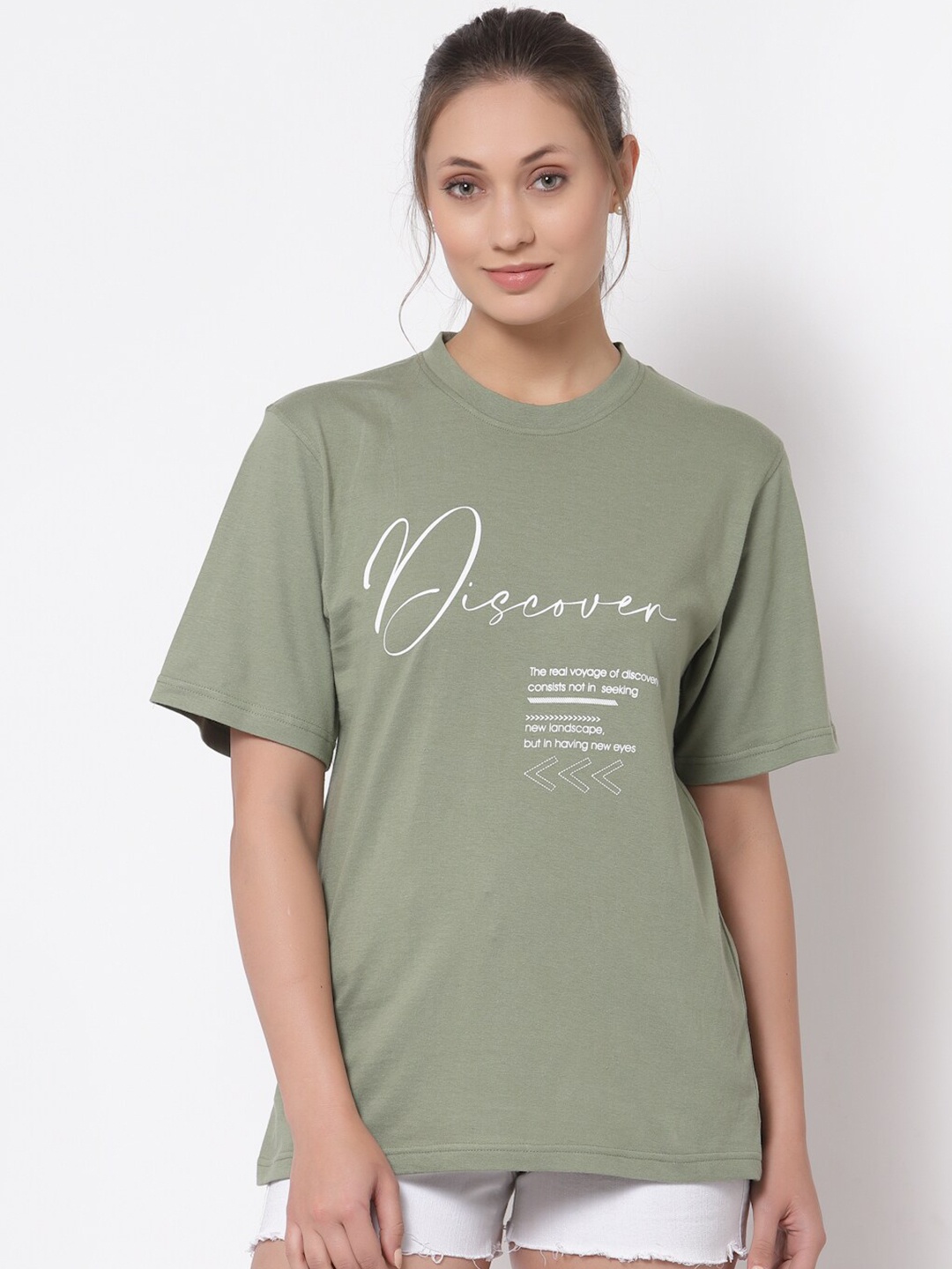 

The Roadster Lifestyle Co Women Green & White Printed Pure Cotton T-shirt