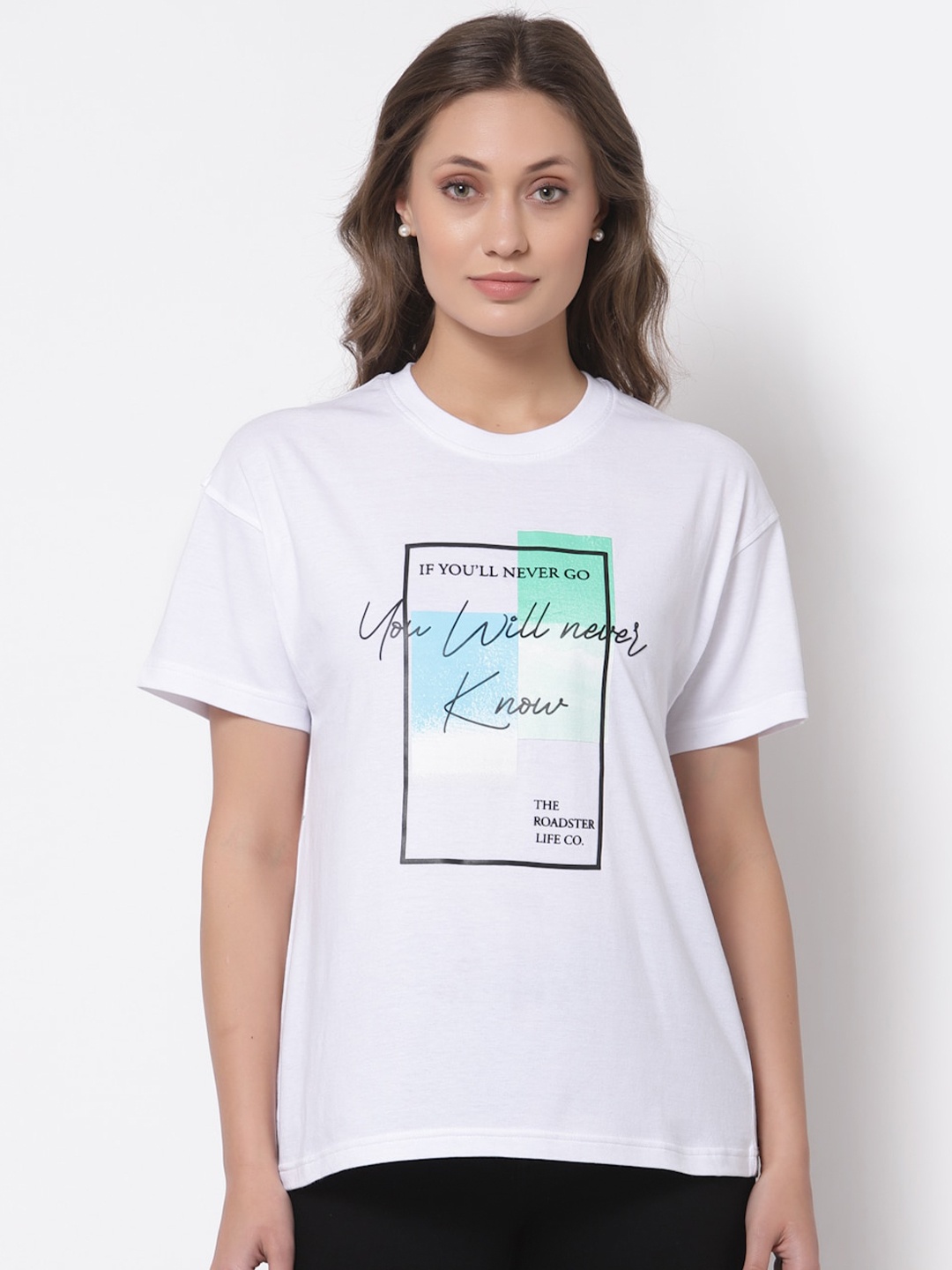 

The Roadster Lifestyle Co Women White Printed Pure Cotton Loose T-shirt
