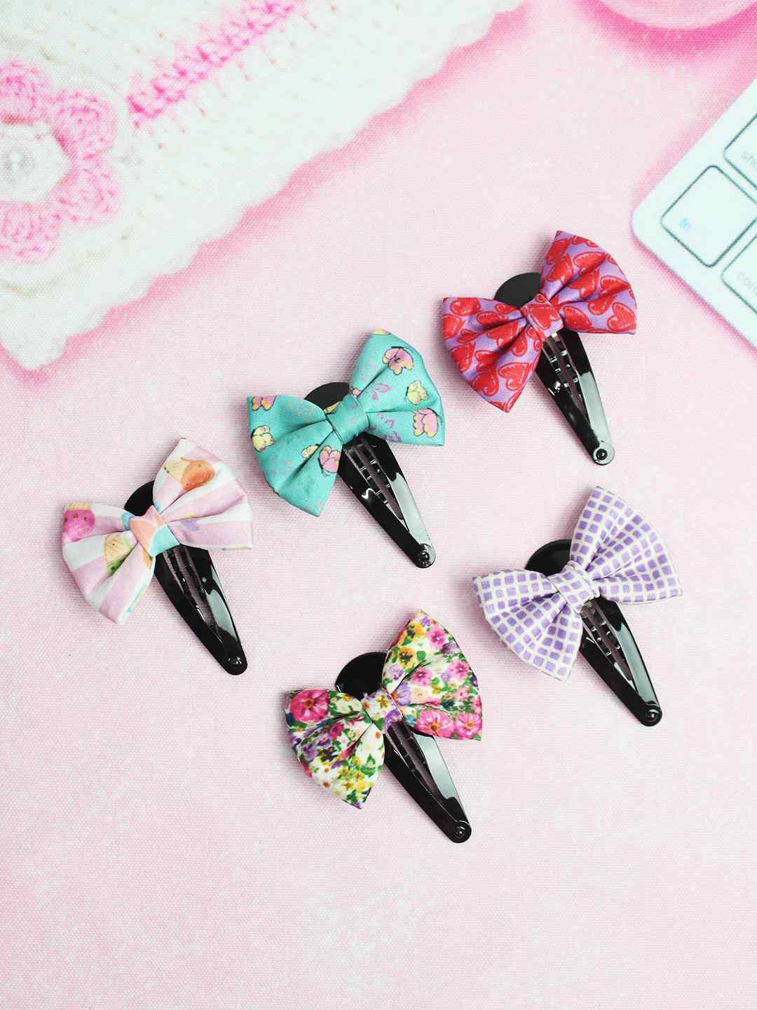 

Tossido Girls Black & Pink Set of 5 Tic Tac Hair Clip