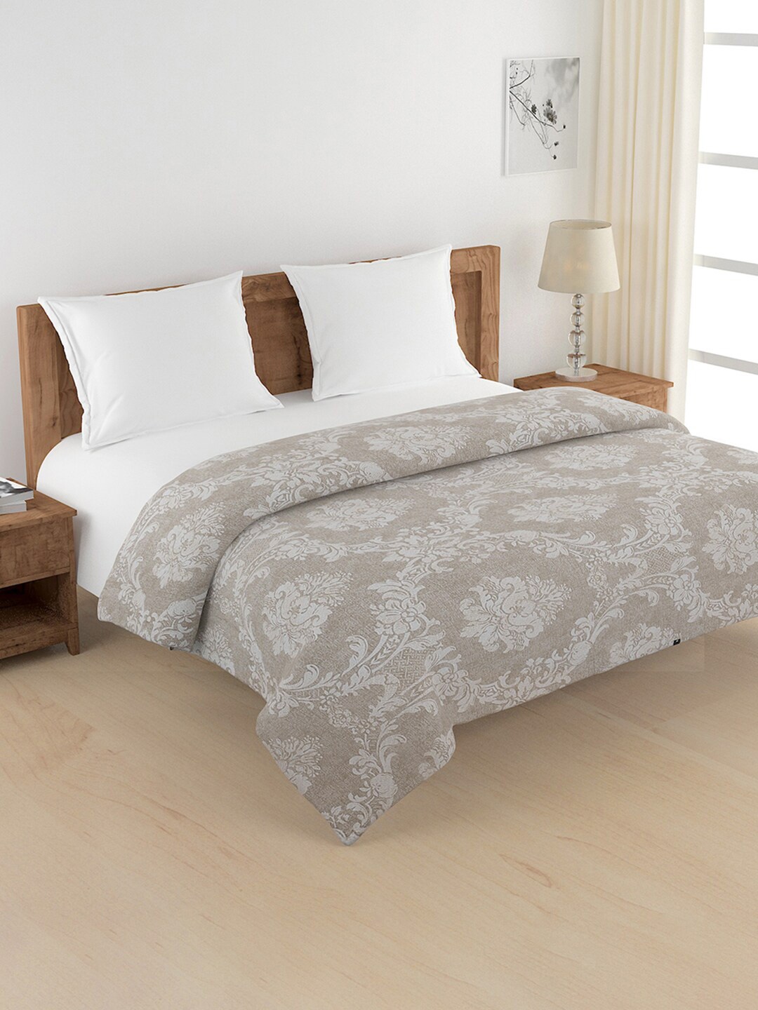

SWAYAM Brown & White Ethnic Motifs Heavy Winter 350 GSM Double Bed Quilt