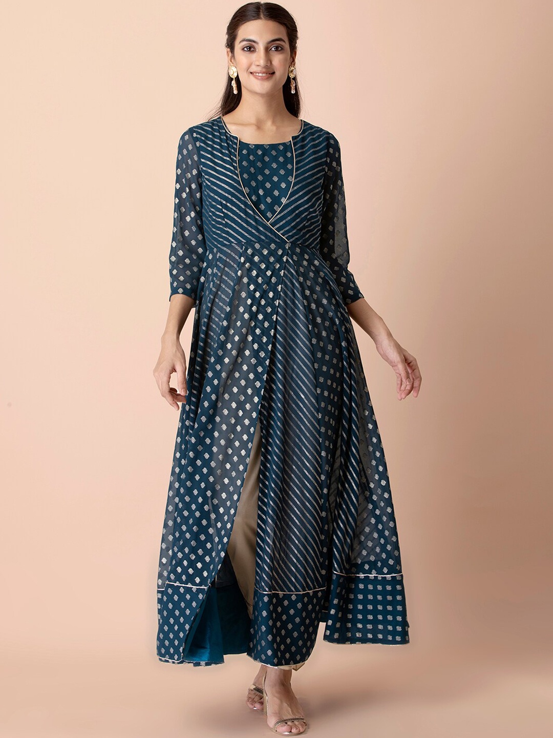 

INDYA Women Green Geometric Dyed Flared Sleeves Thread Work Georgette Anarkali Kurta
