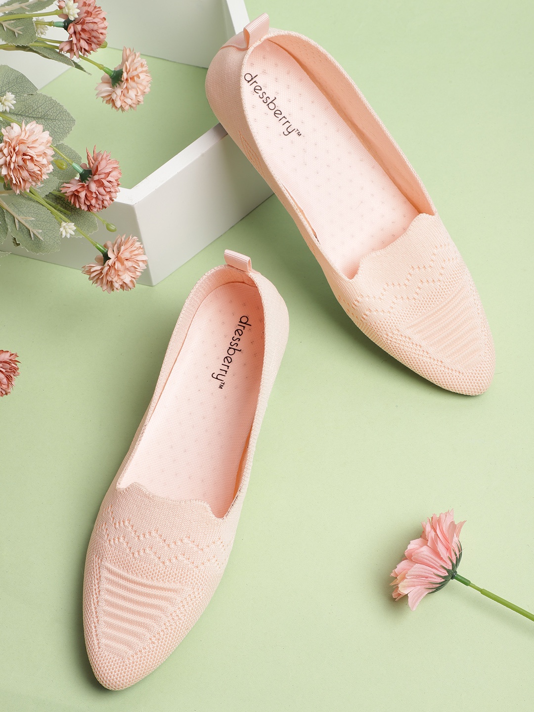 

DressBerry Women Peach-Coloured Textured Ballerinas