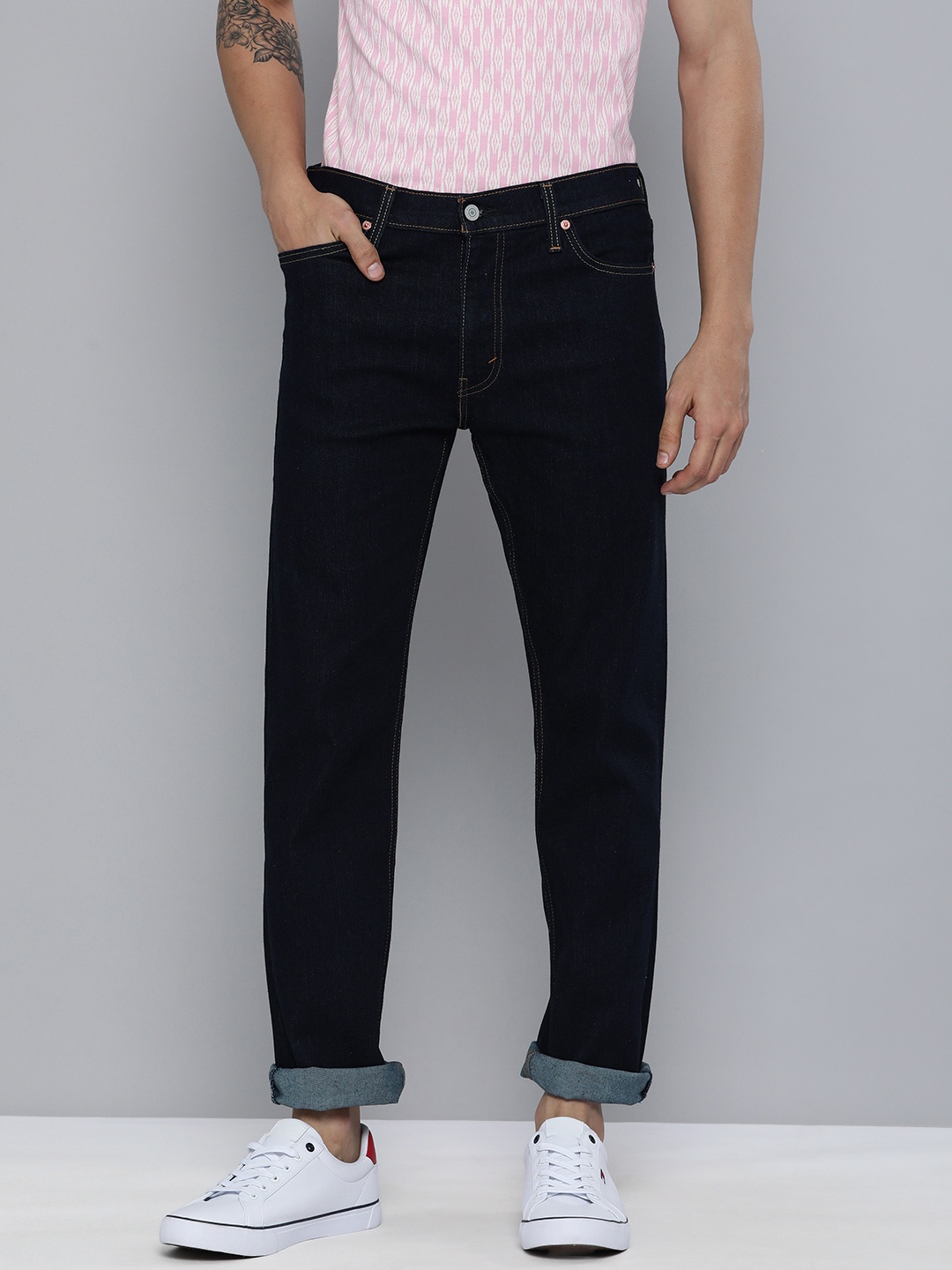 

Levis 513 Men Navy Blue Slim Straight Fit Mid-Rise Clean Look Stretchable Jeans