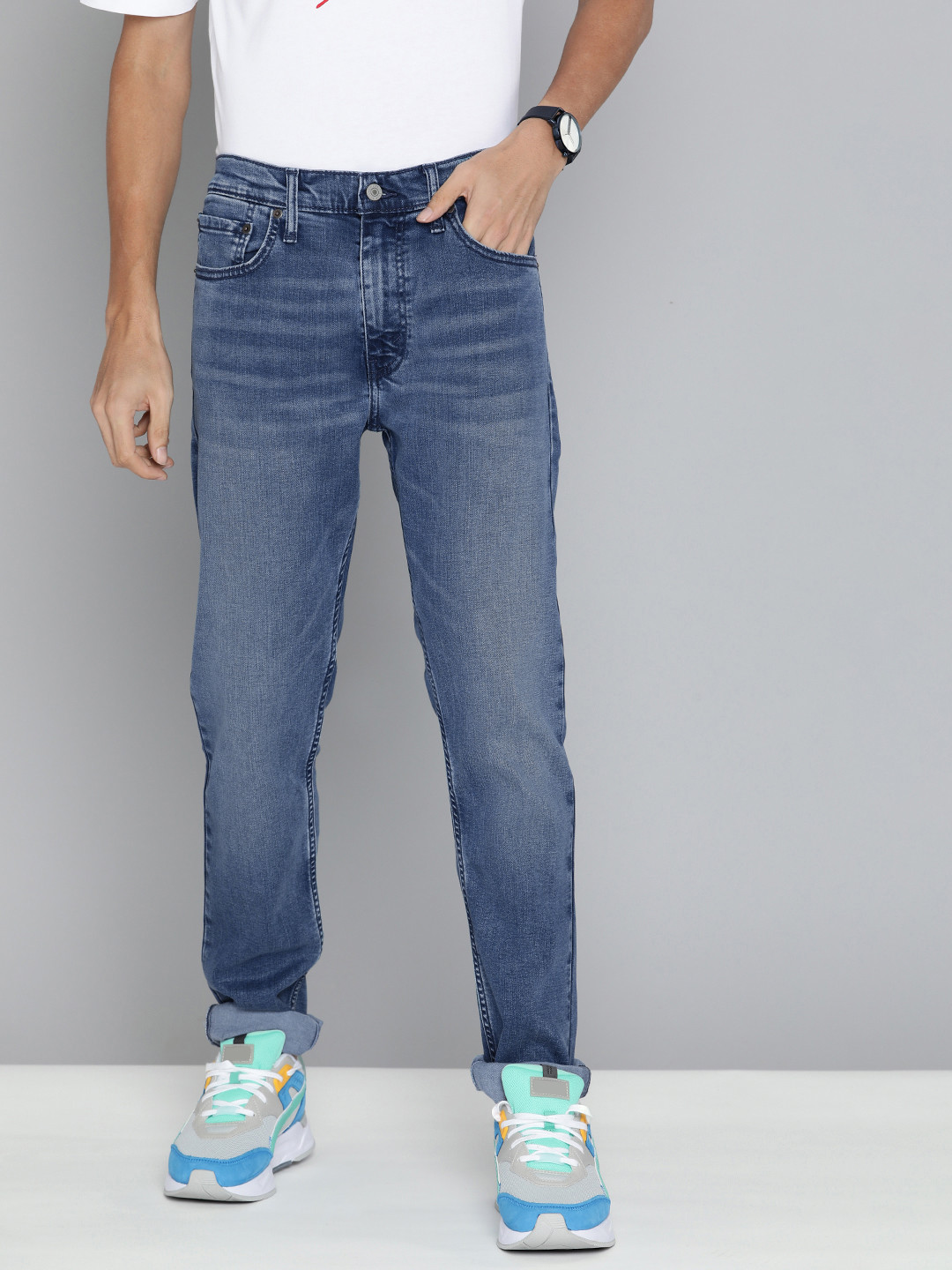 

Levis Men Blue 512 Tapered Slim Fit Light Fade Mid Rise Stretchable Jeans