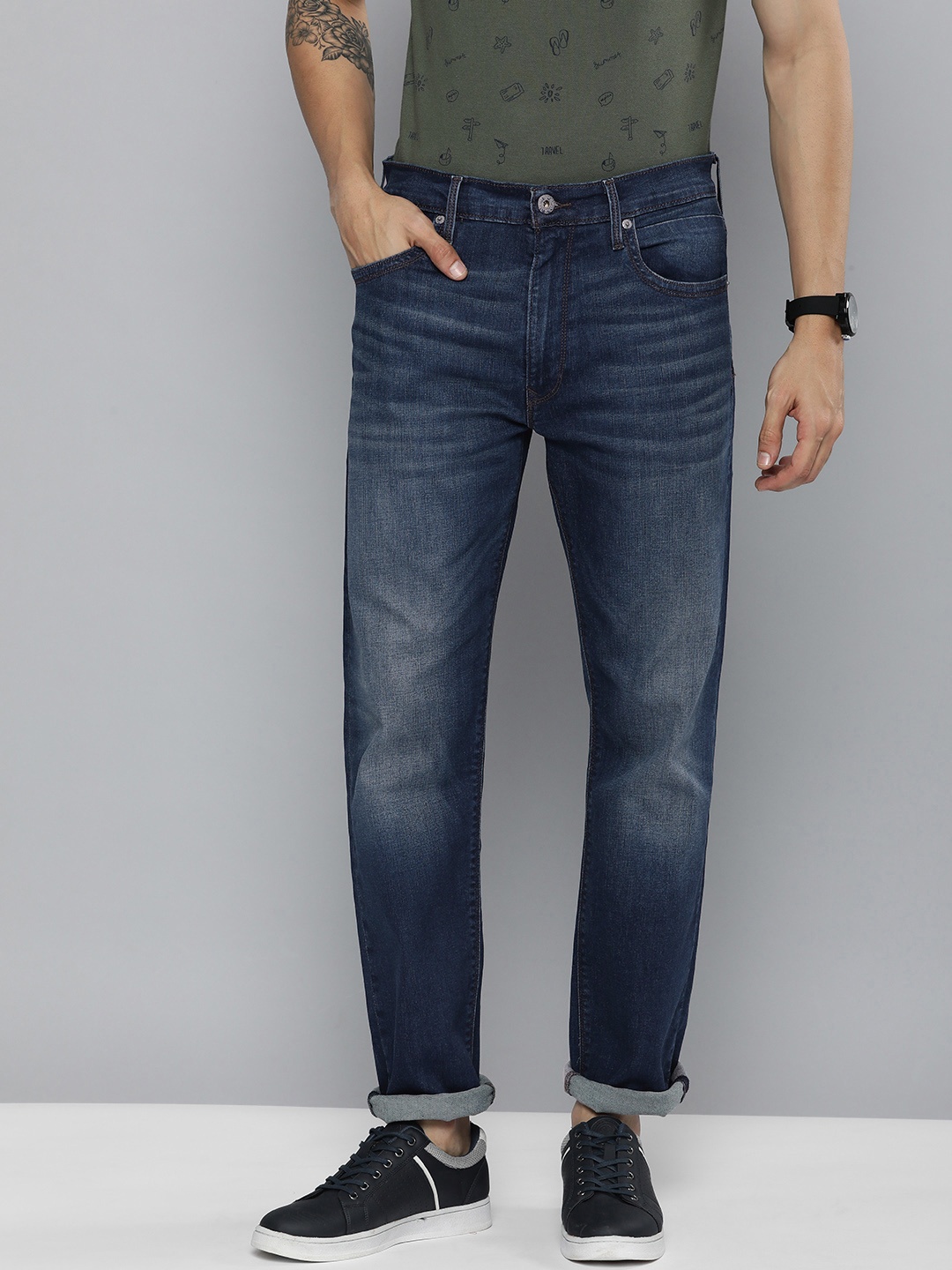

Levis Men Blue 551Z Authentic Straight Fit Light Fade Stretchable Casual Jeans