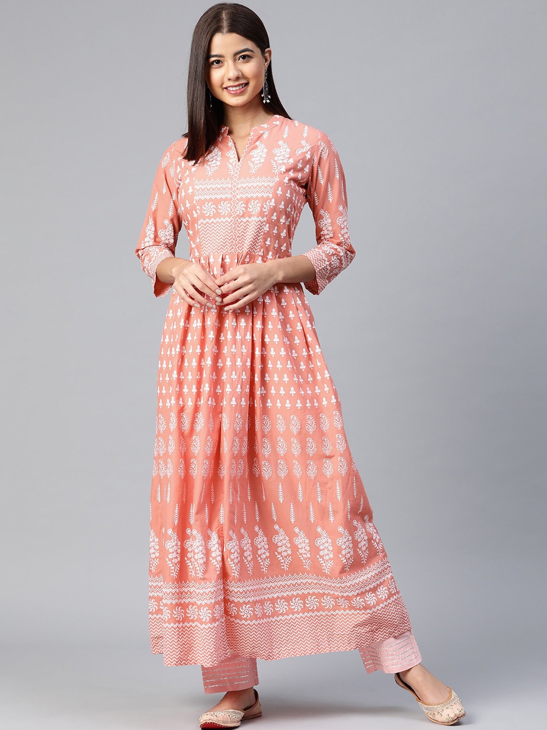 

Divena Women Pink & White Ethnic Motifs Printed Anarkali Kurta