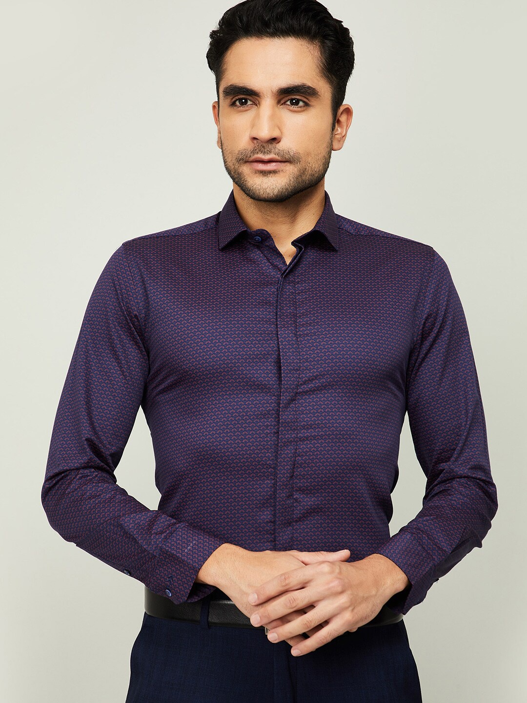 

CODE by Lifestyle Men Navy Blue Slim Fit Printed Casual Shirt