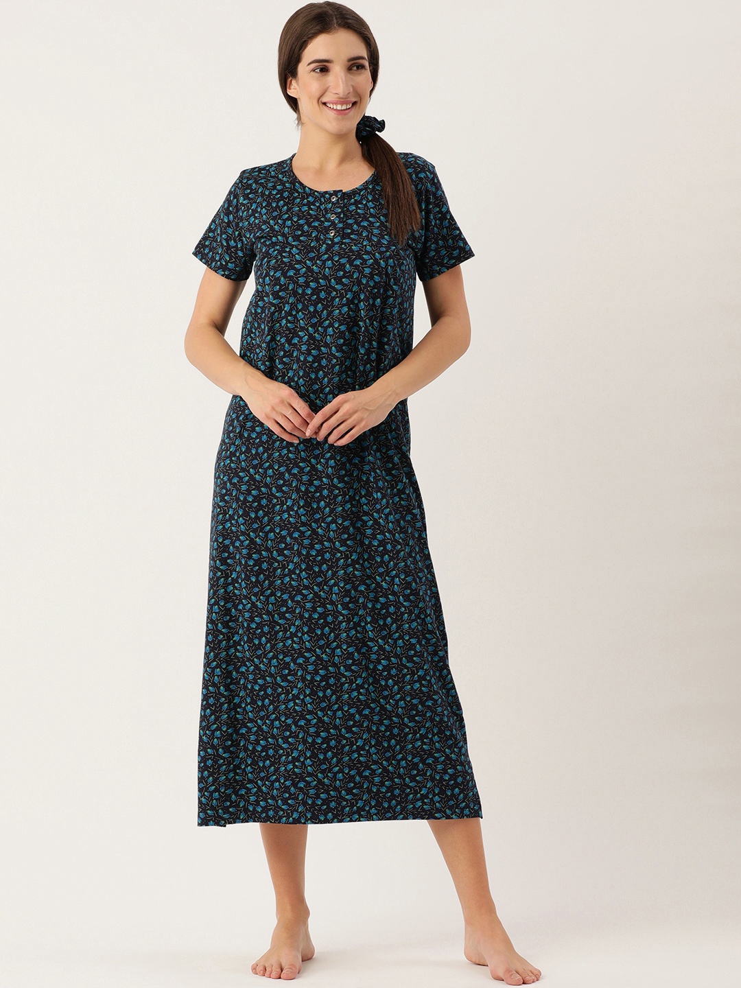 

Slumber Jill Black Printed Maxi Nightdress with Scrunchie