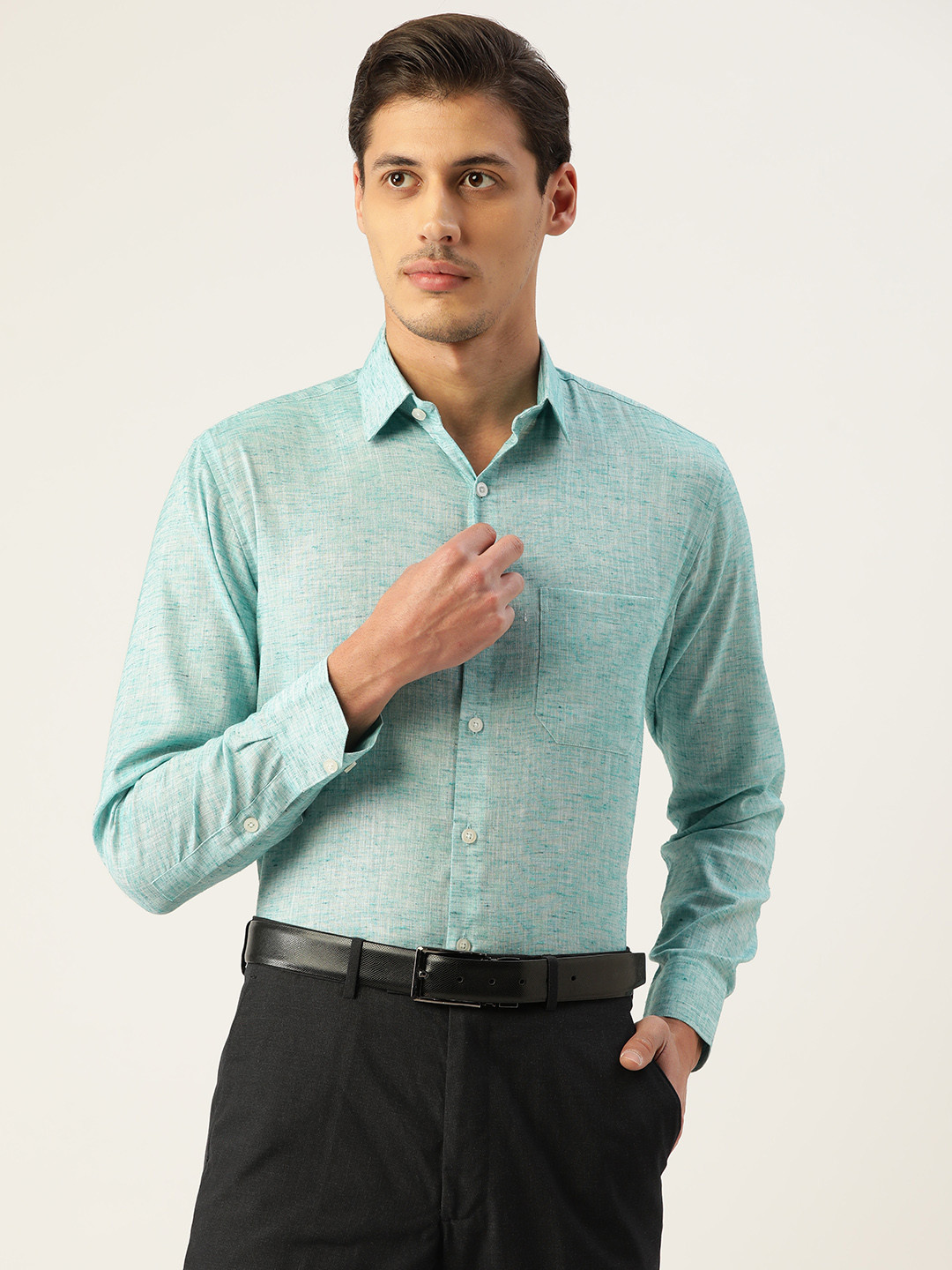 

JAINISH Men Green Solid Pure Cotton Smart Fit Formal Shirt