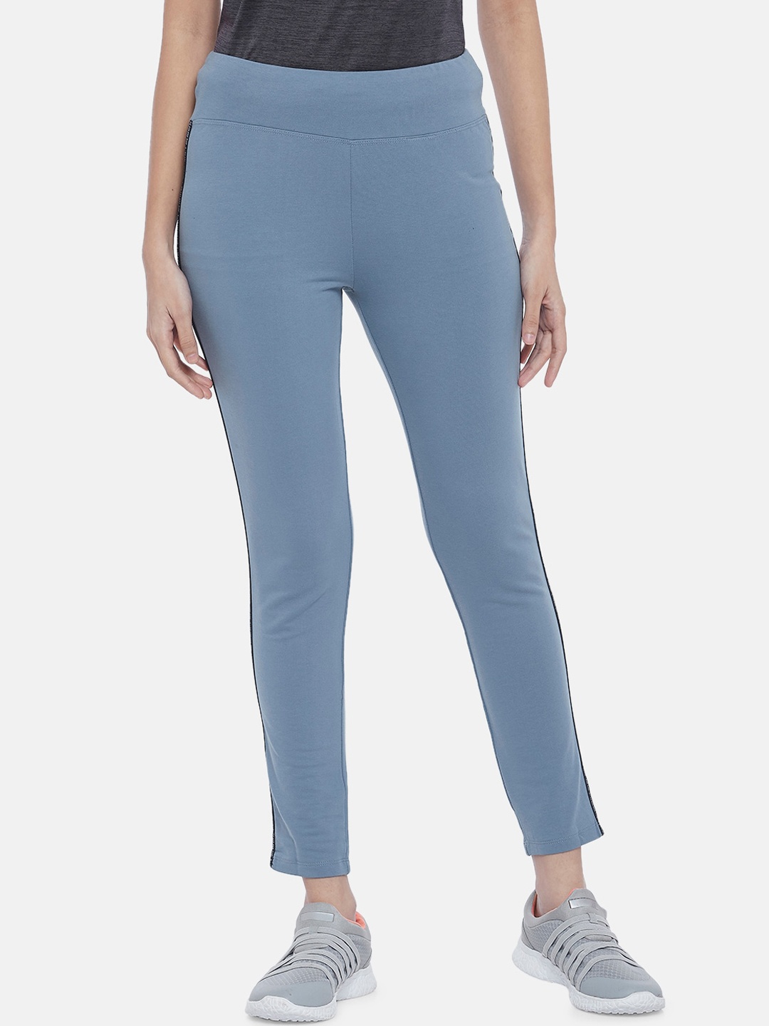 

Ajile by Pantaloons Woman Grey Solid Pure Cotton Tights