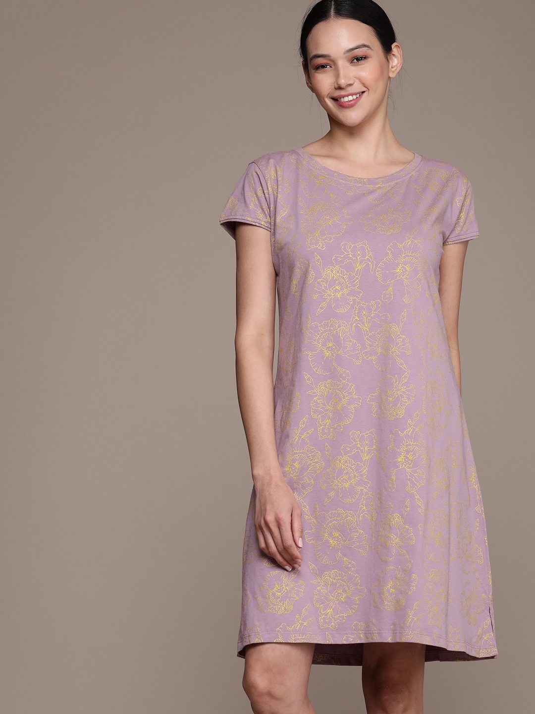 

beebelle Lavender Floral Printed Pure Cotton Nightdress