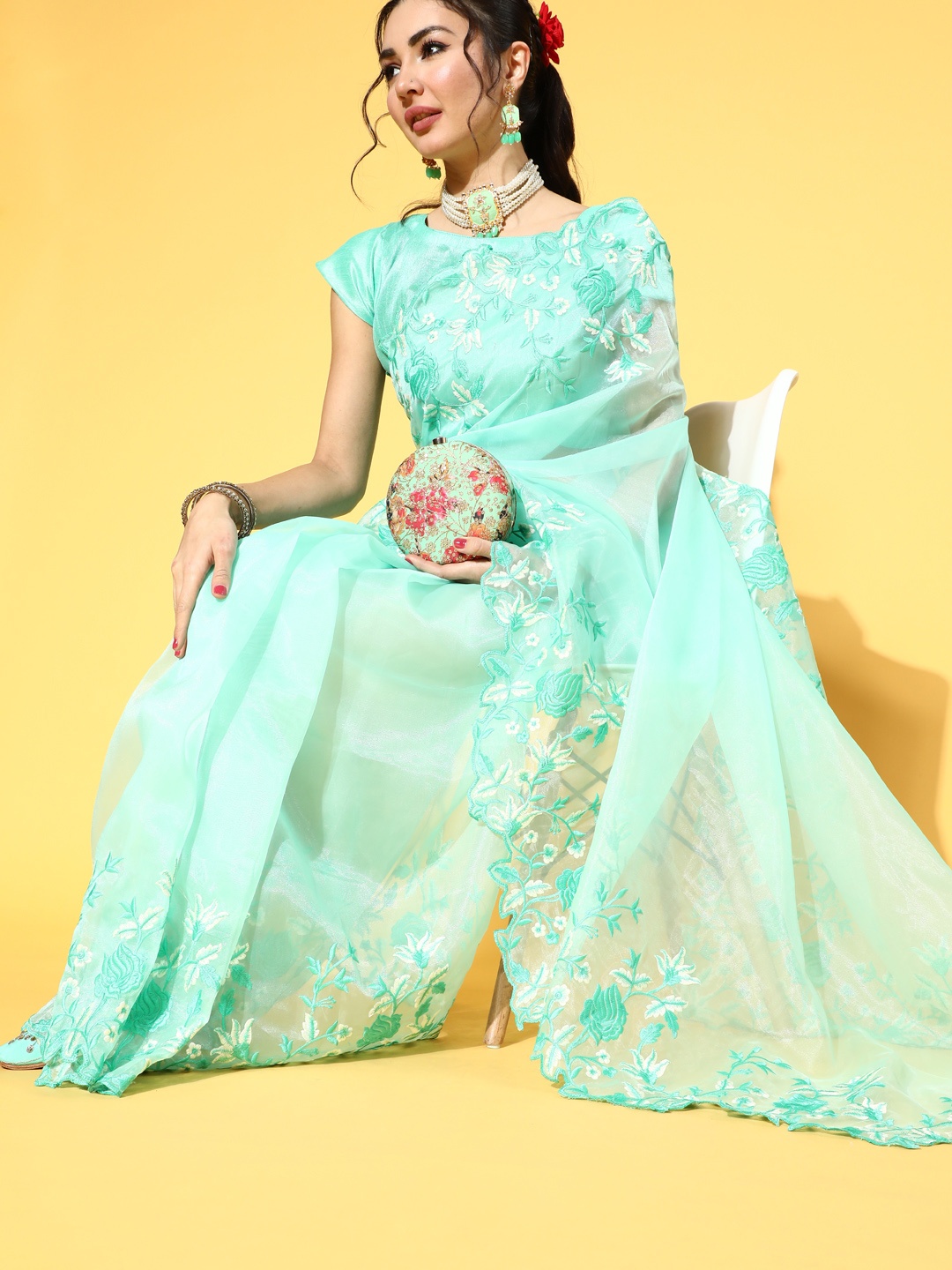 

Mitera Solid Saree, Turquoise blue