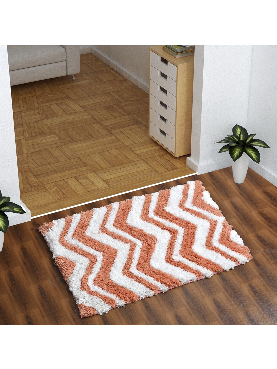 

AEROHAVEN Peach & White Chevron Microfiber Bath Mat