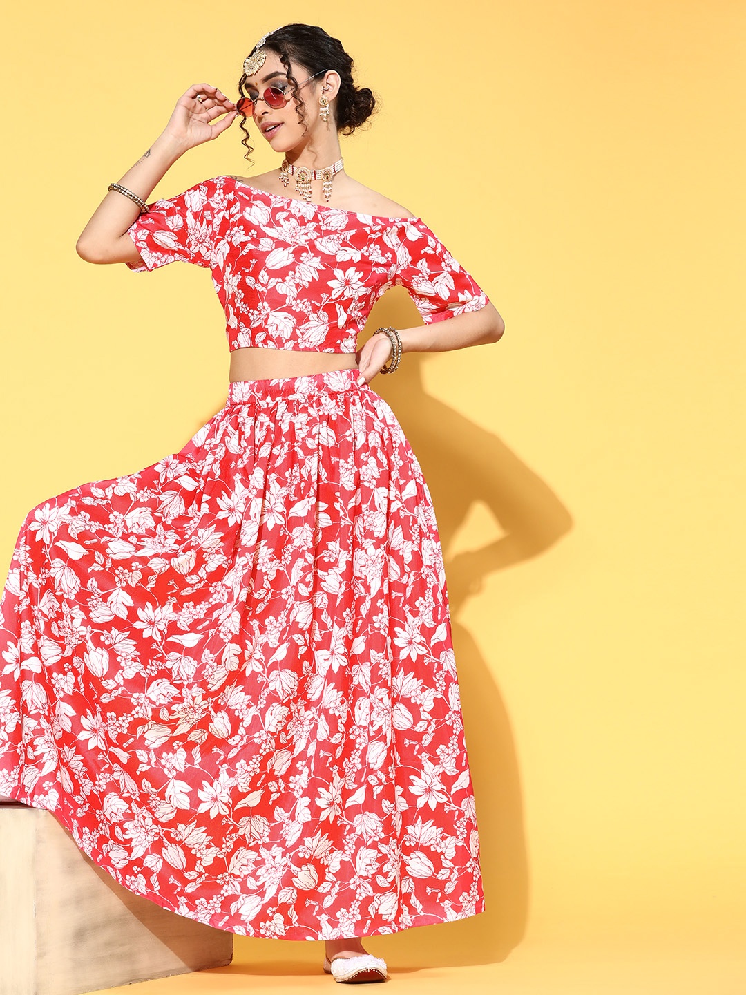 

Sangria Gorgeous Red Printed Co-Ords