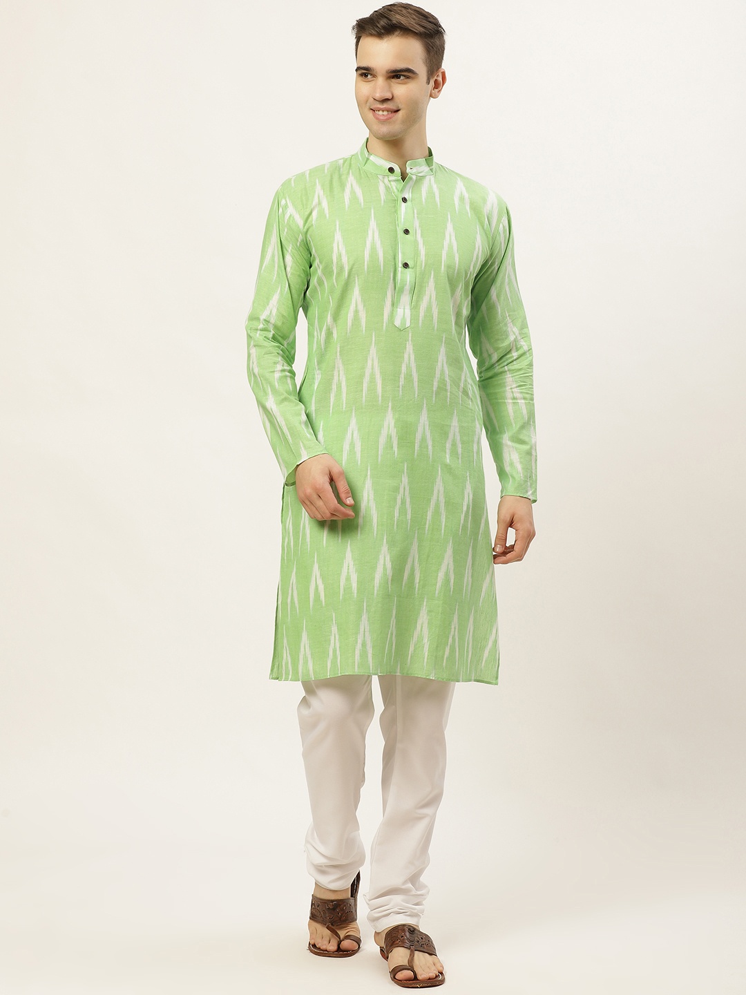 

Jompers Men Lime Green & White Ikat Printed Pure Cotton Kurta with Churidar