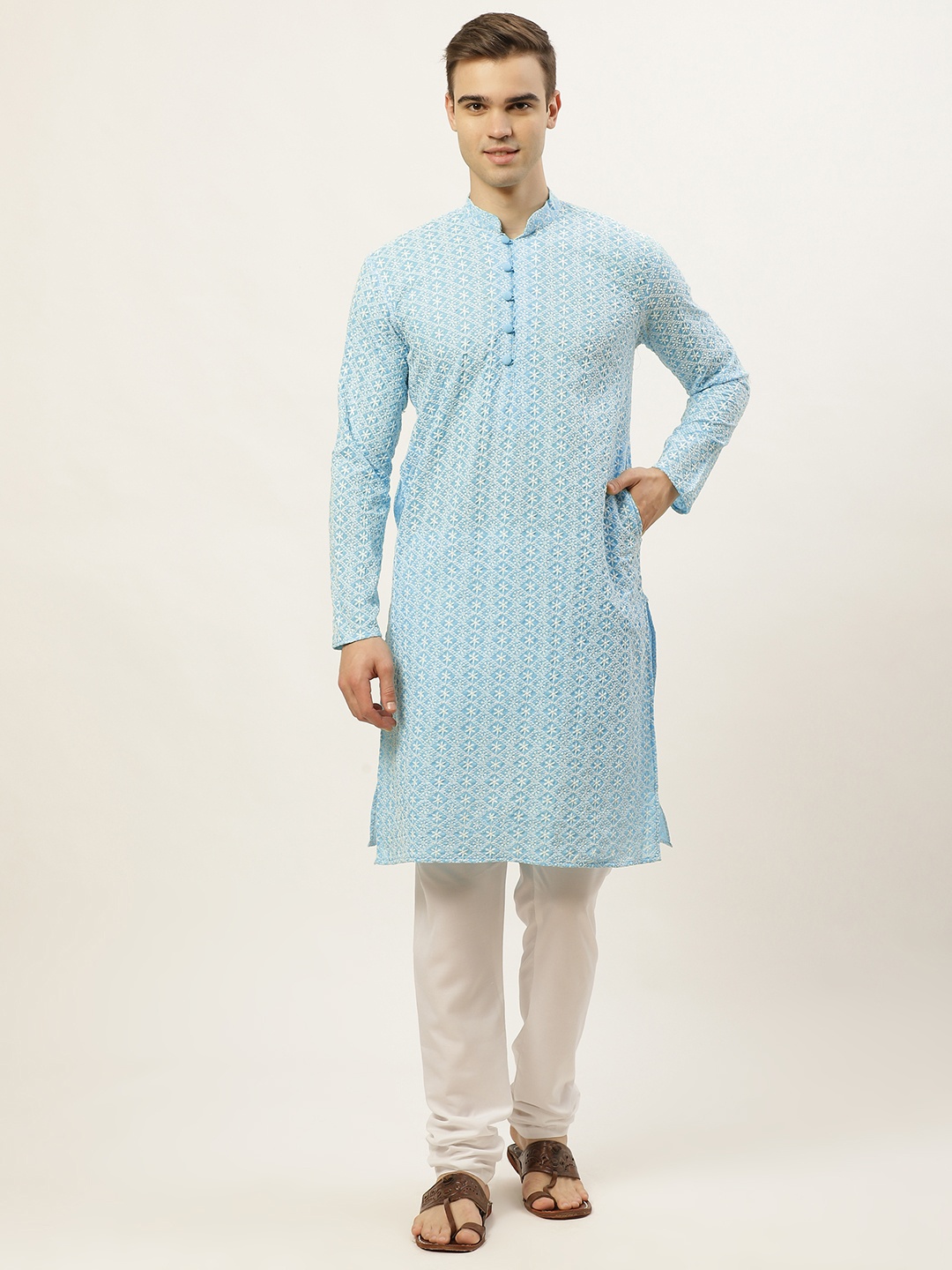 

Jompers Men Blue Floral Embroidered Chikankari Pure Cotton Kurta with Churidar