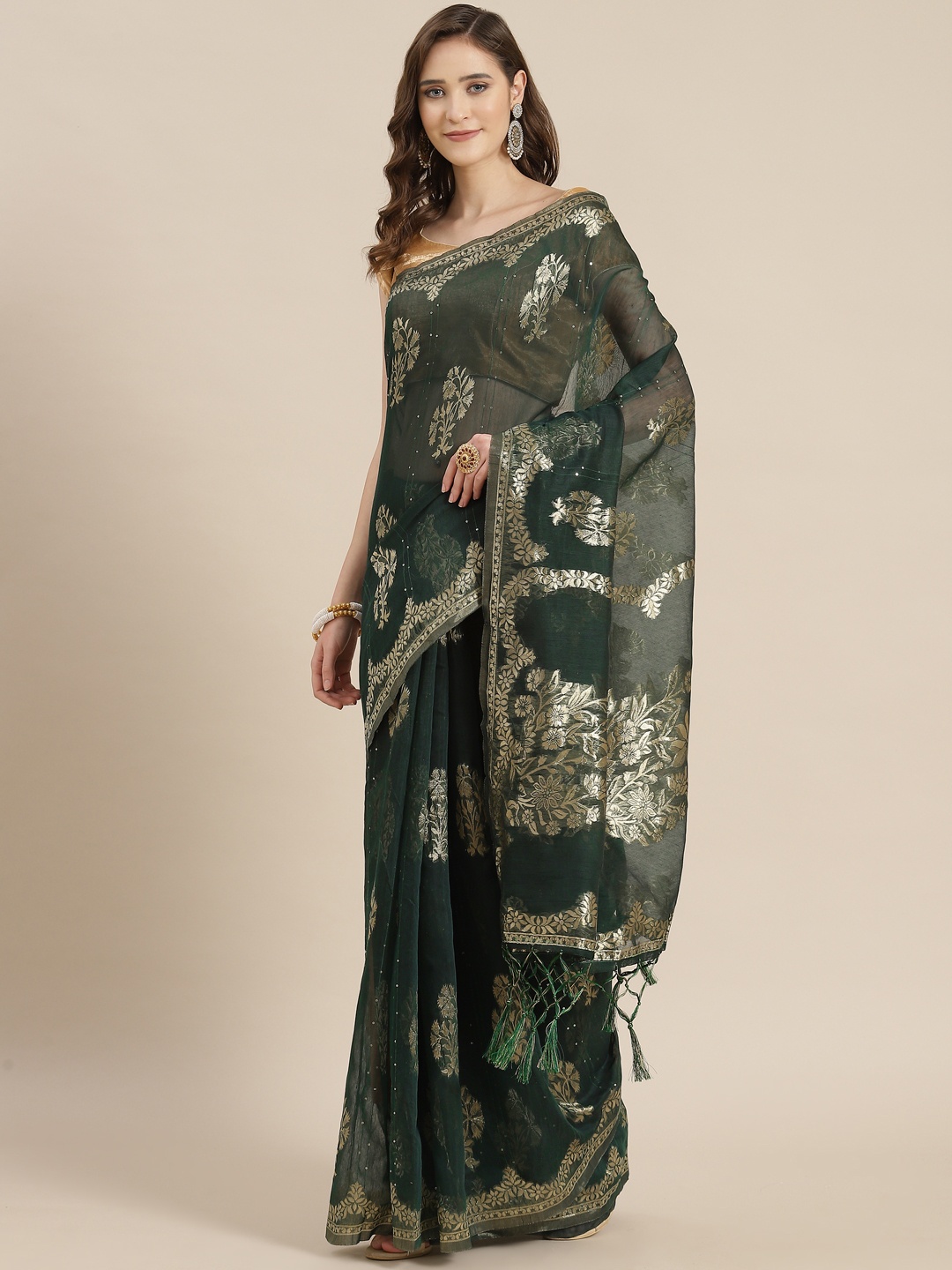 

mokshi Green & Gold-Toned Floral Zari Pure Silk Saree