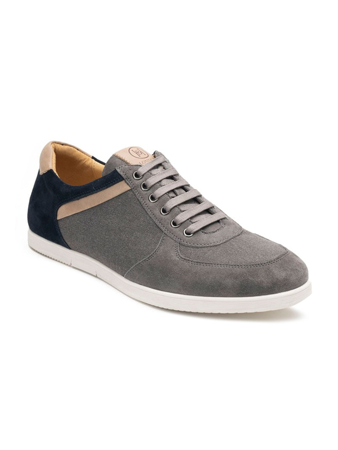 

Heel & Buckle London Men Grey & Navy Blue Colourblocked Sneakers