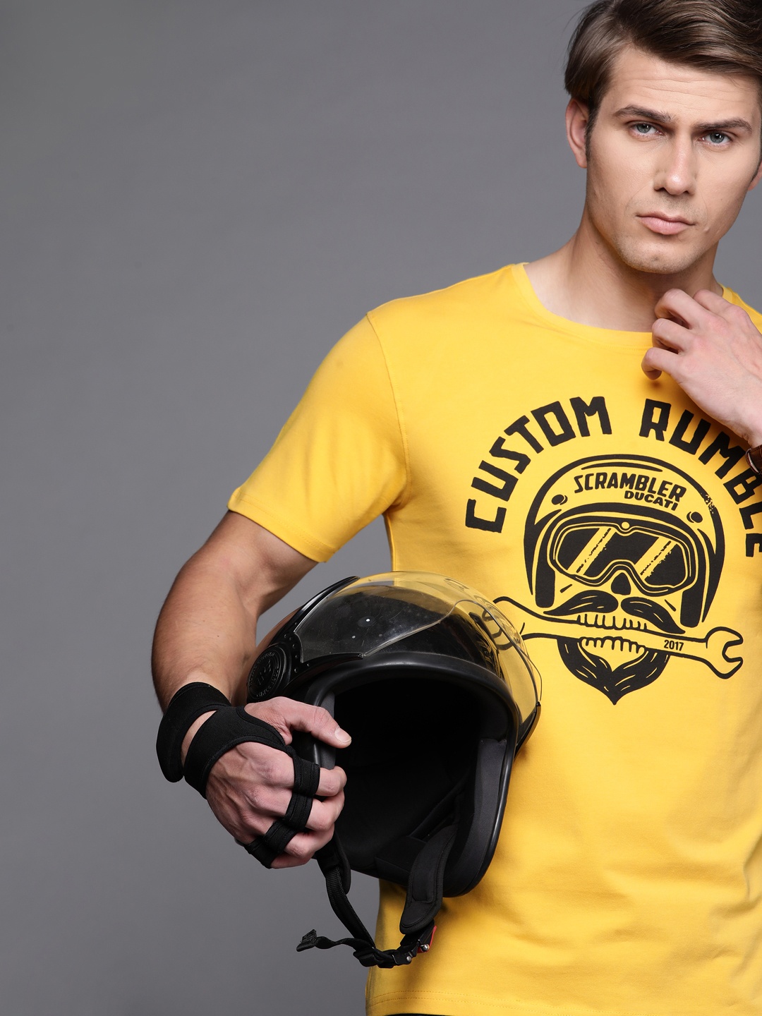 

Ducati Scrambler Men Yellow & Black Printed T-shirt