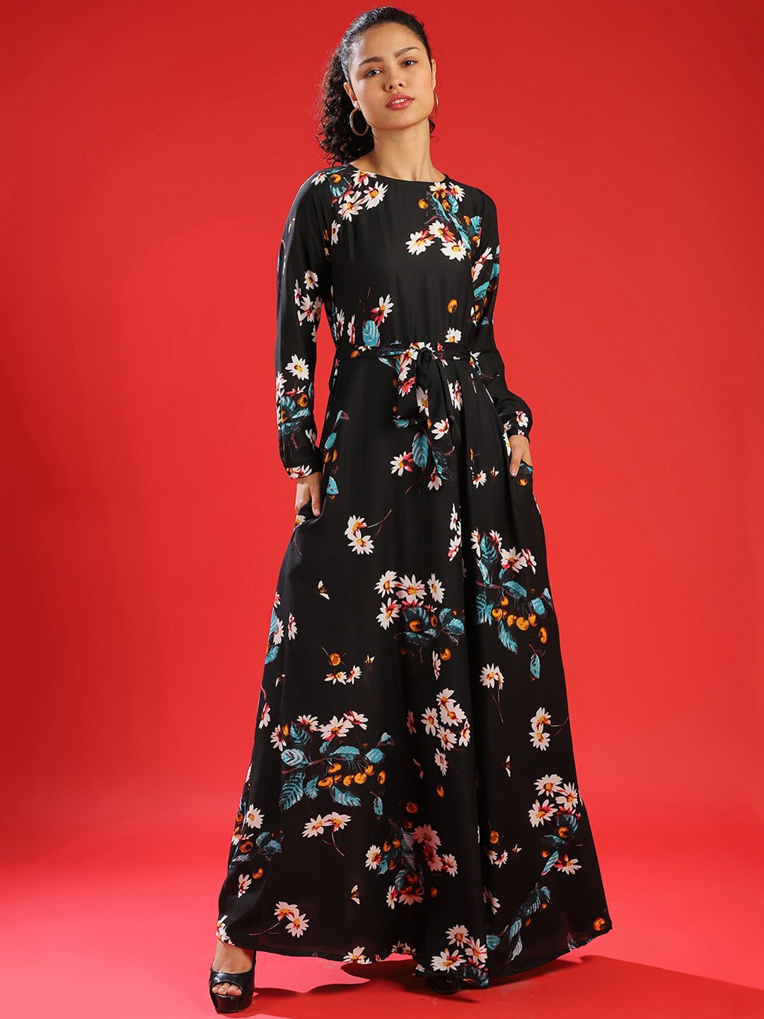 

Campus Sutra Black & Blue Floral Net Maxi Dress