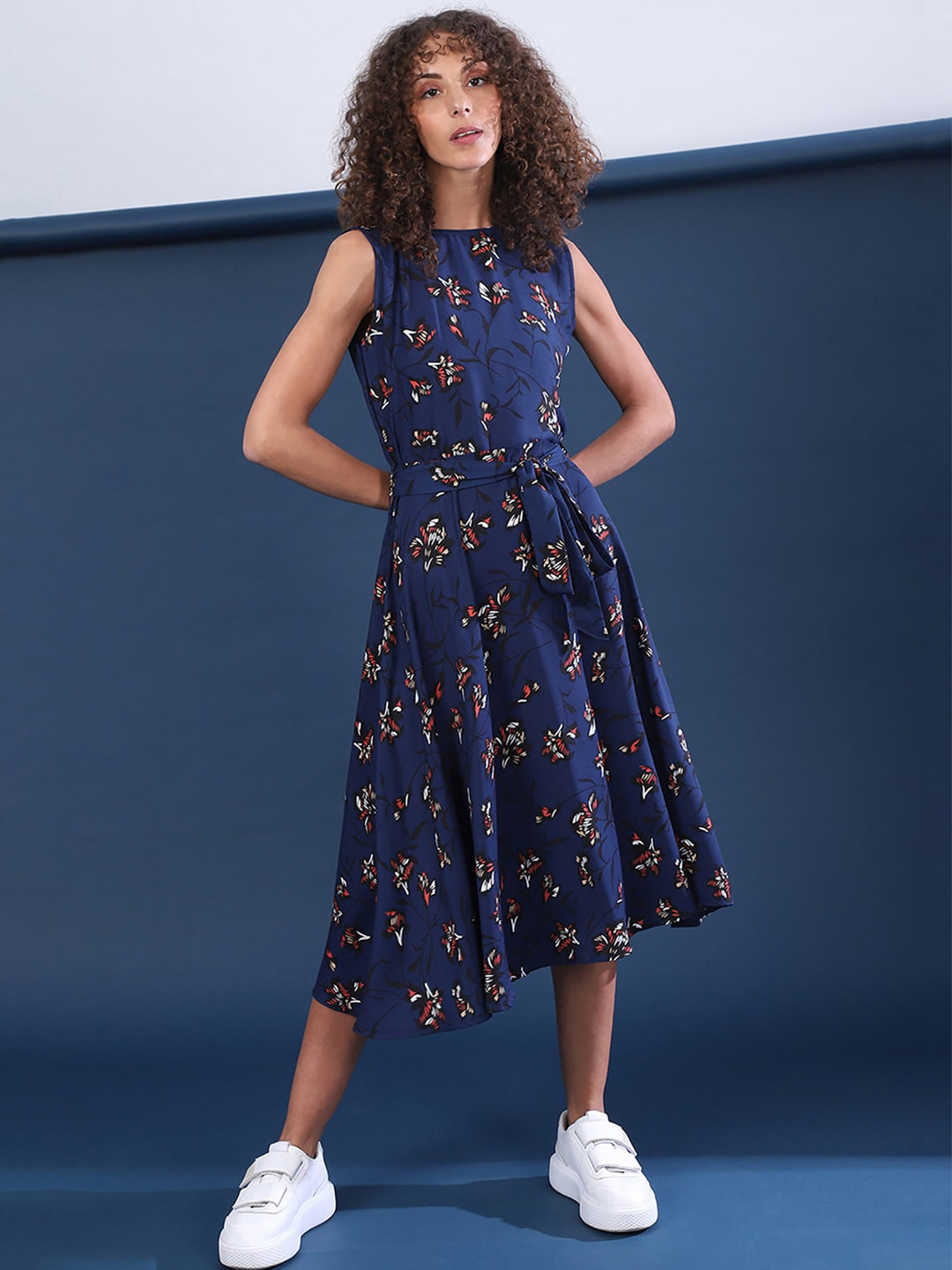 

Campus Sutra Navy Blue & White Floral Net Midi Dress