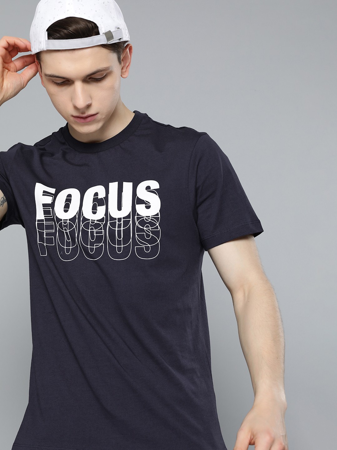 

Kook N Keech Men Navy Blue & White Typography Printed T-shirt