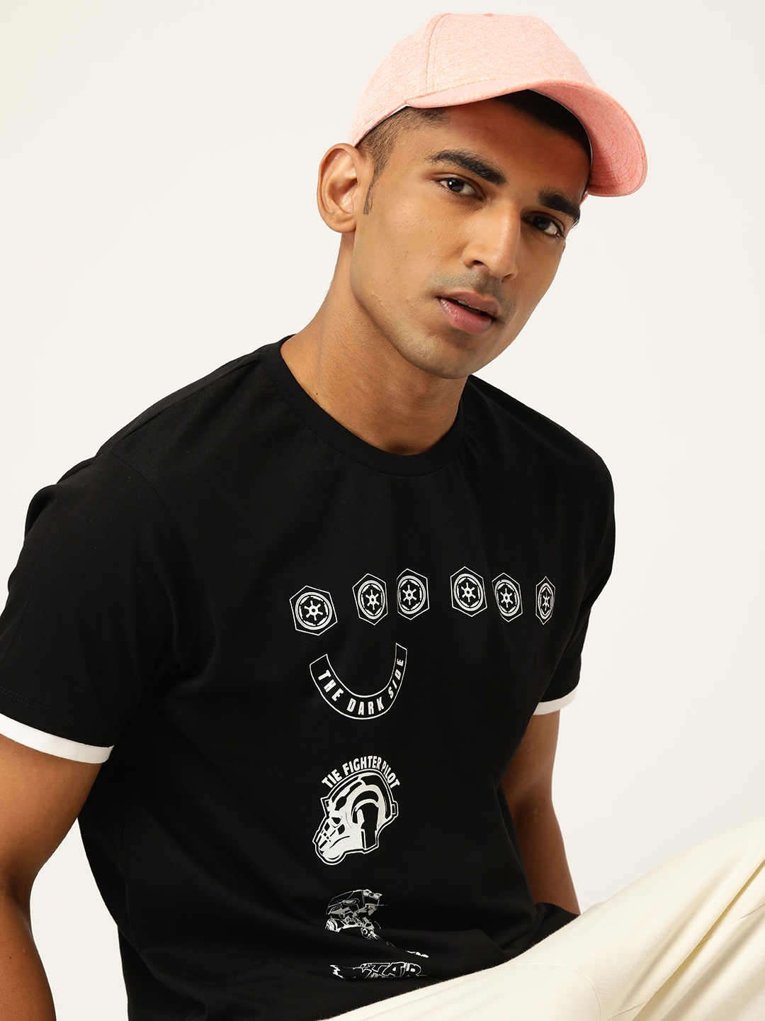 

Kook N Keech Star Wars Men Black & White Printed Pure Cotton T-shirt