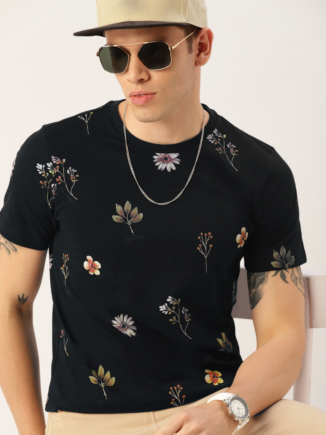 

Kook N Keech Unisex Black & White Floral Printed Pure Cotton T-shirt