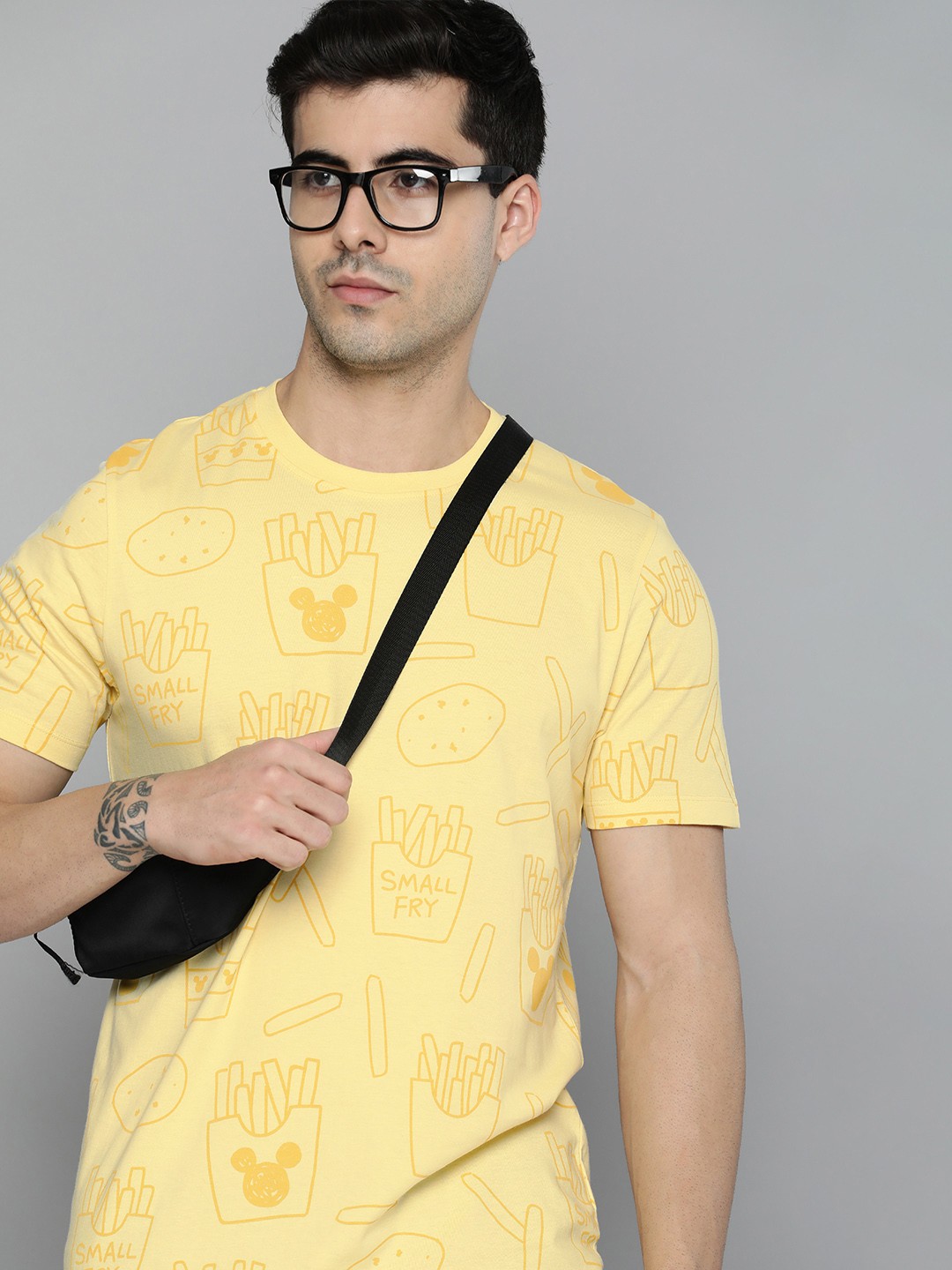 

Kook N Keech Disney Men Yellow Graphic Printed Pure Cotton Casual T-shirt