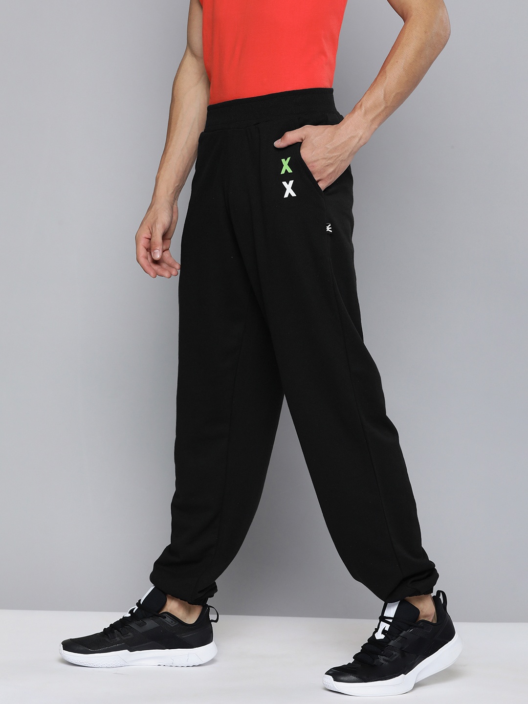 

Kook N Keech Disney Men Black Printed Mid Rise Elasticated Track Pants