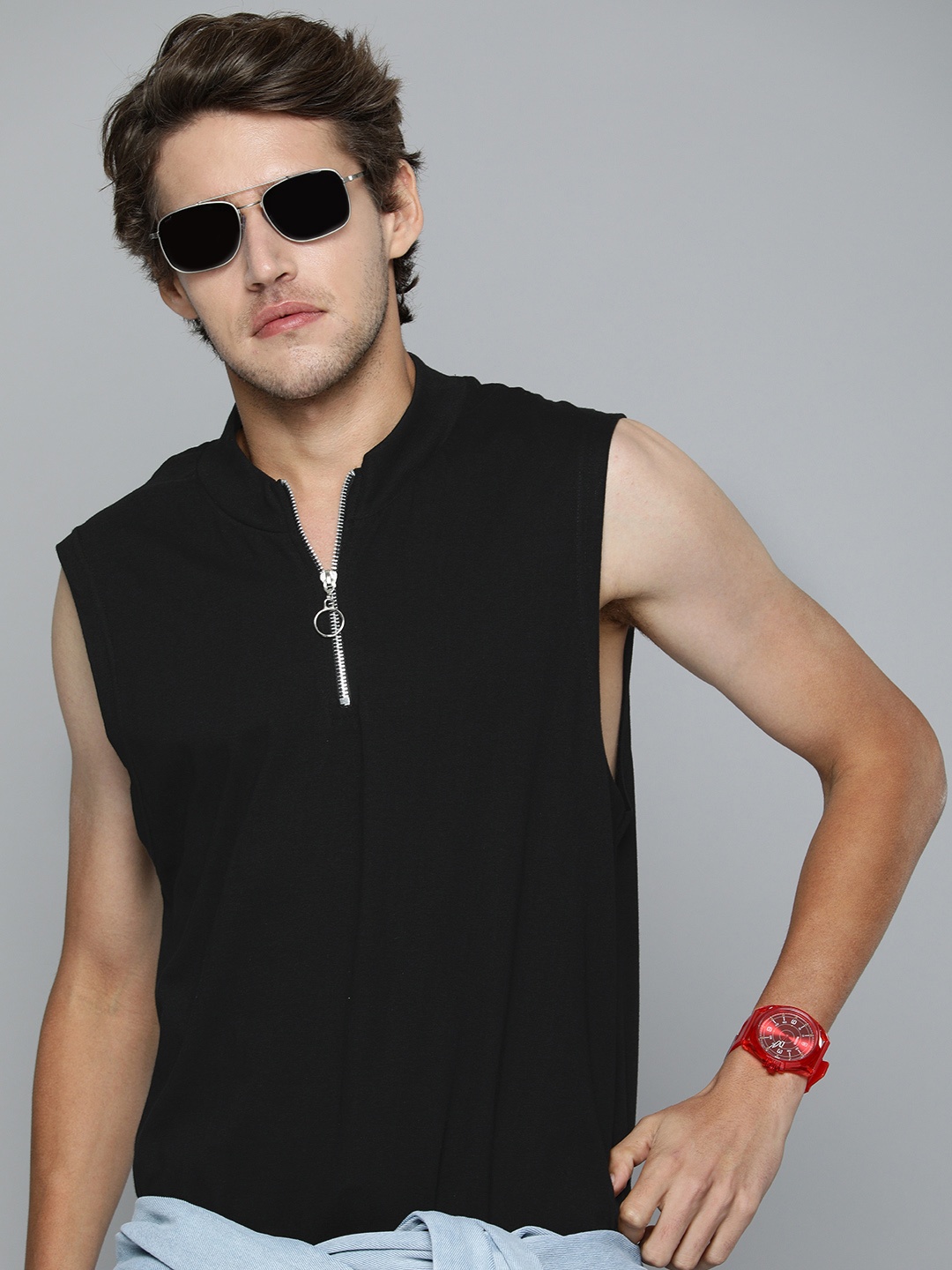 

Kook N Keech Men Black Solid Henley Neck Pure Cotton T-shirt