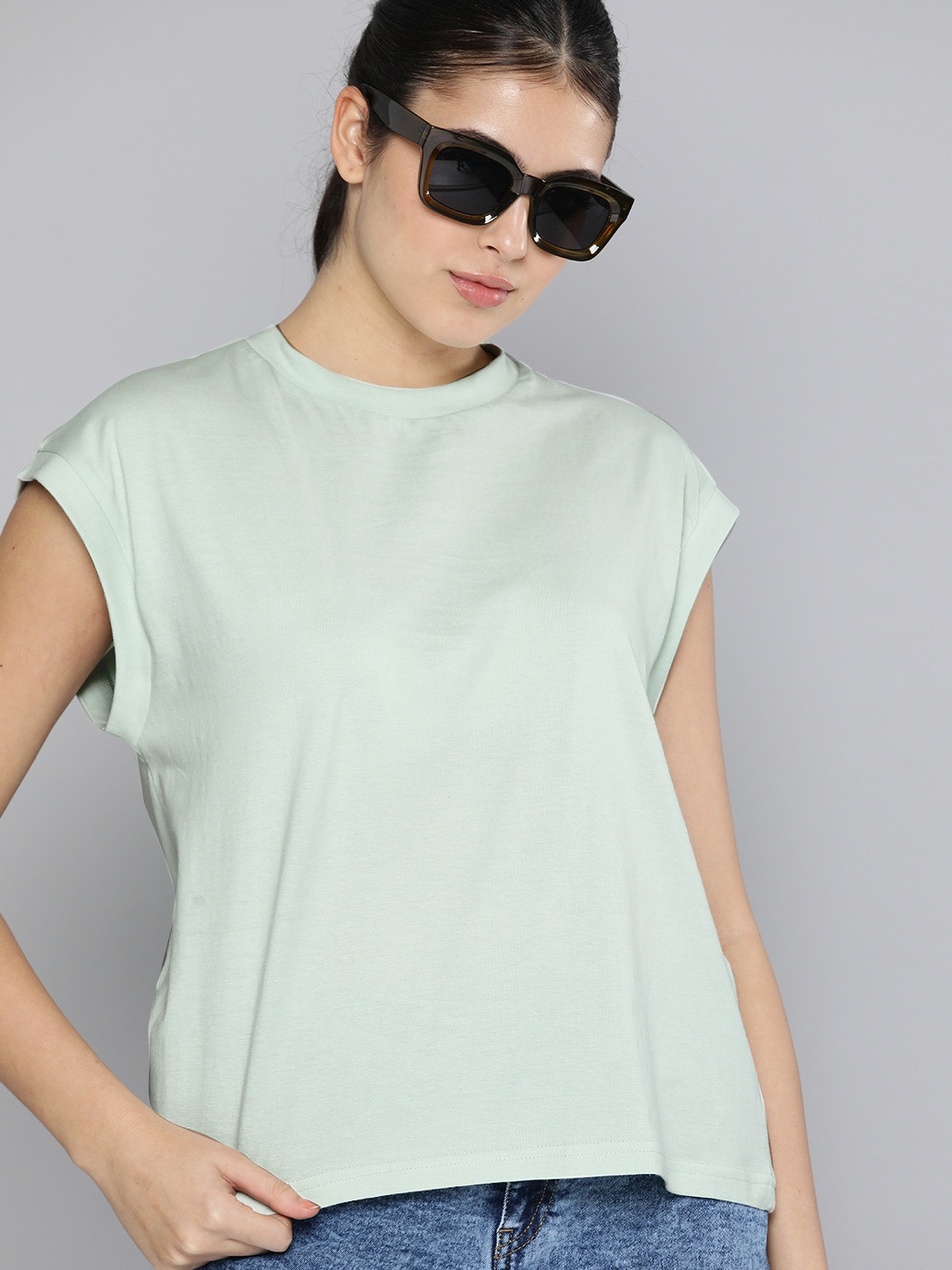 

Kook N Keech Women Green Solid Pocket Detailed Casual Top