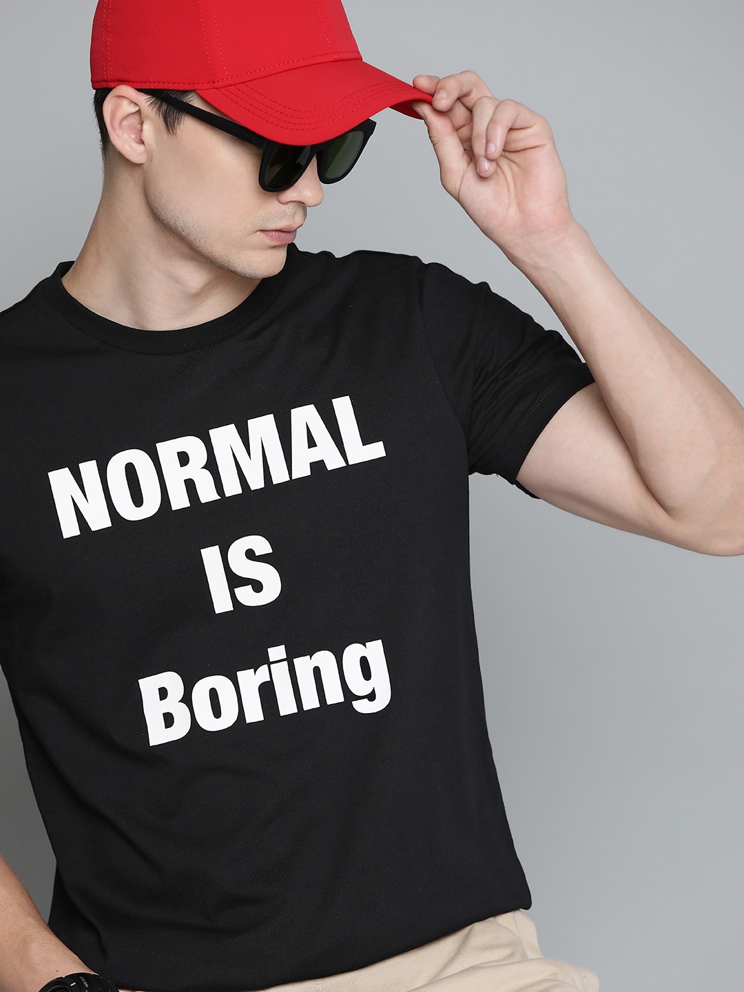 

Kook N Keech Men Black & White Typography Printed Pure Cotton Relaxed T-shirt