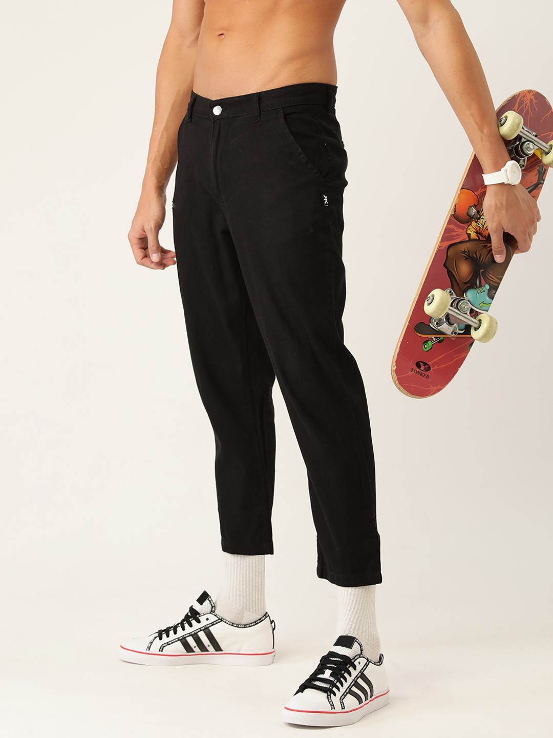 

Kook N Keech Men Black Cargos Trousers