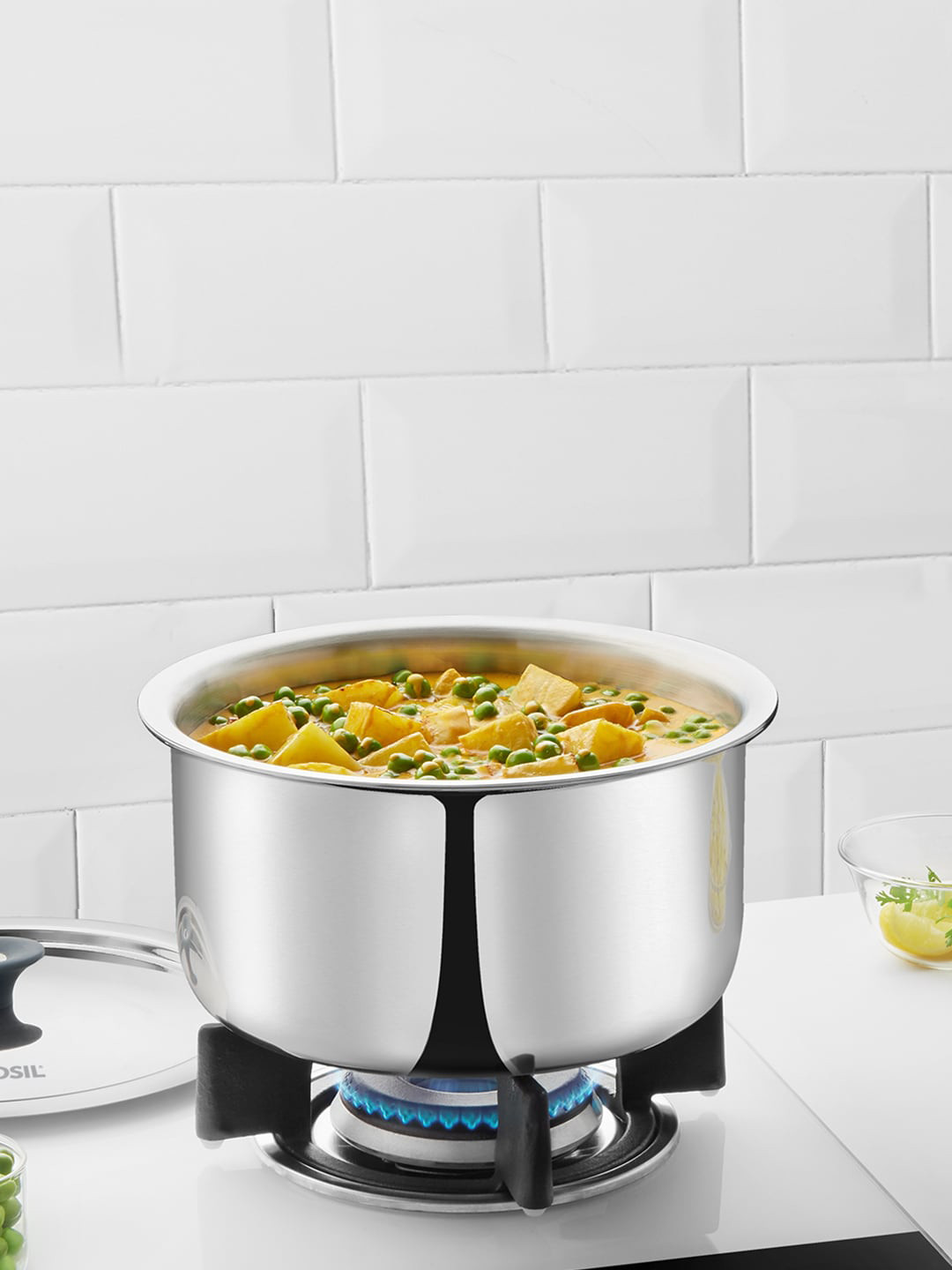 

BOROSIL Silver-Toned Stainless Steel Tope with Lid