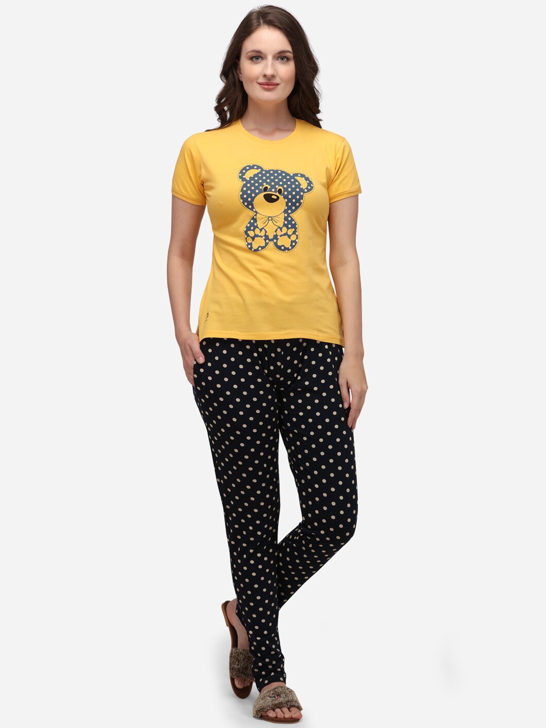 

Lenissa Women Mustard Yellow & Black Printed Night suit