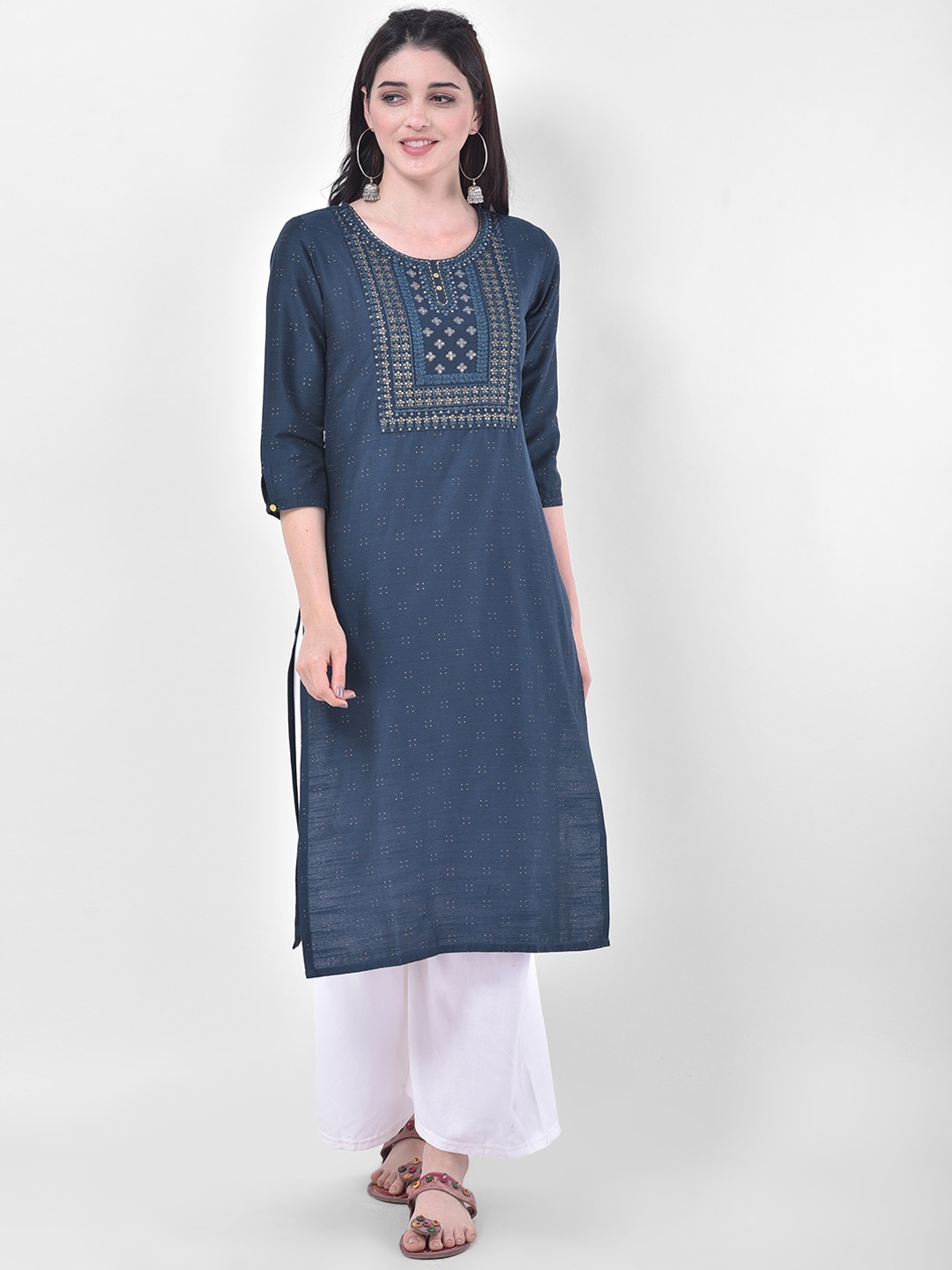 

Span Women Blue Geometric Embroidered Thread Work Kurta