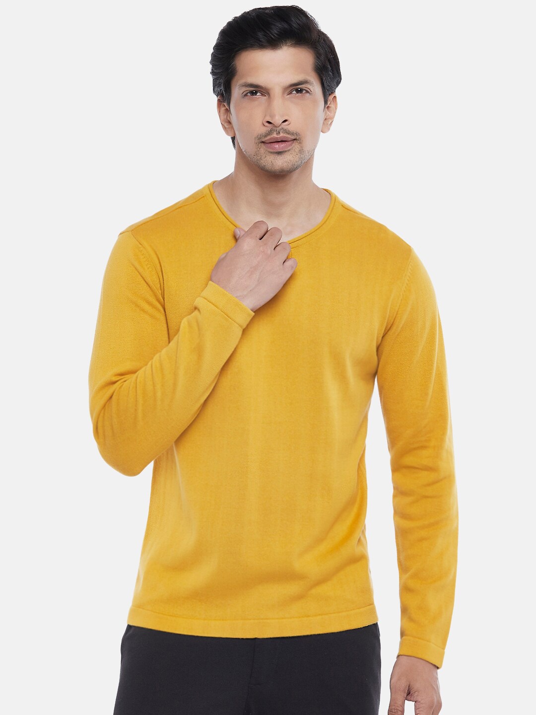 

BYFORD by Pantaloons Men Mustard Solid Pure Cotton Pullover