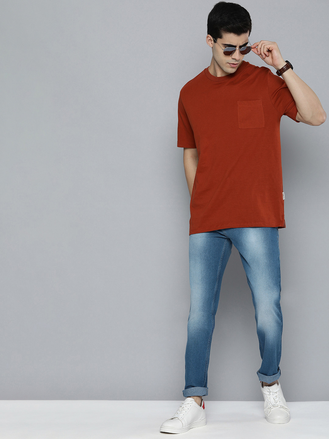 

HERE&NOW Men Blue Slim Fit Heavy Fade Stretchable Jeans