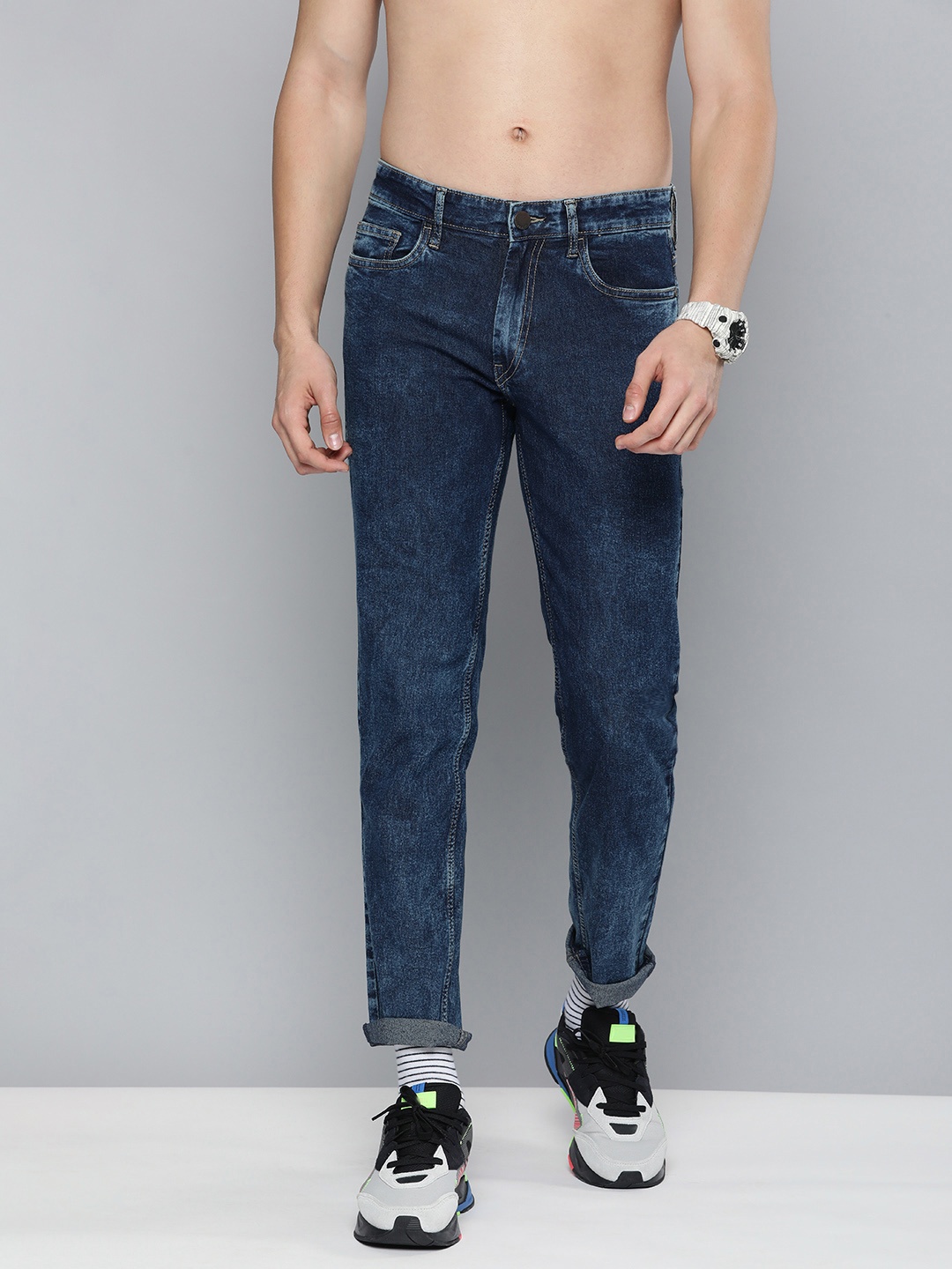

HERE&NOW Men Blue Slim Fit Mid-Rise Clean Look Light Fade Stretchable Jeans