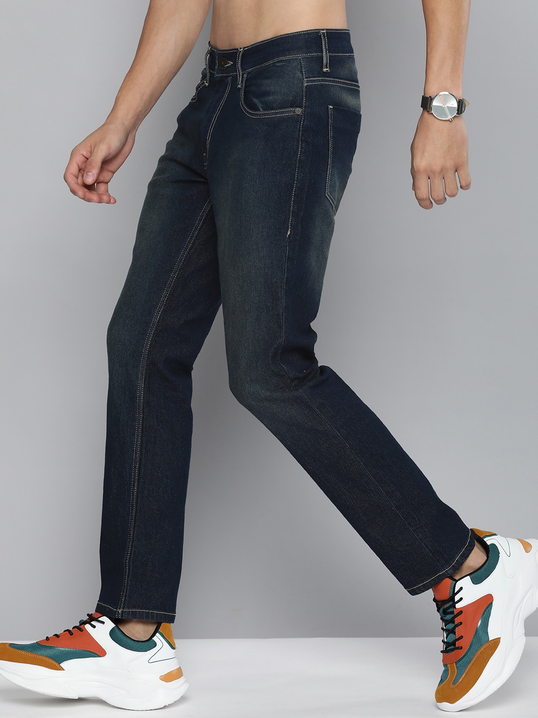 

HERE&NOW Men Blue Light Fade Stretchable Jeans