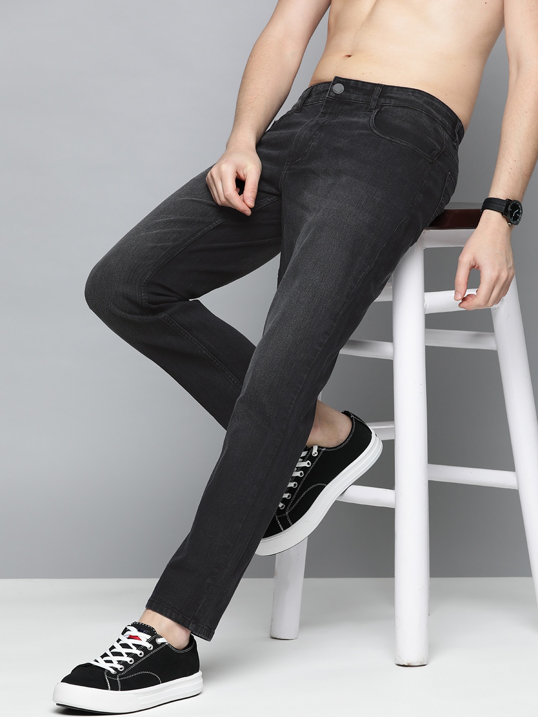 

HERE&NOW Men Charcoal Grey Slim Fit Light Fade Stretchable Jeans