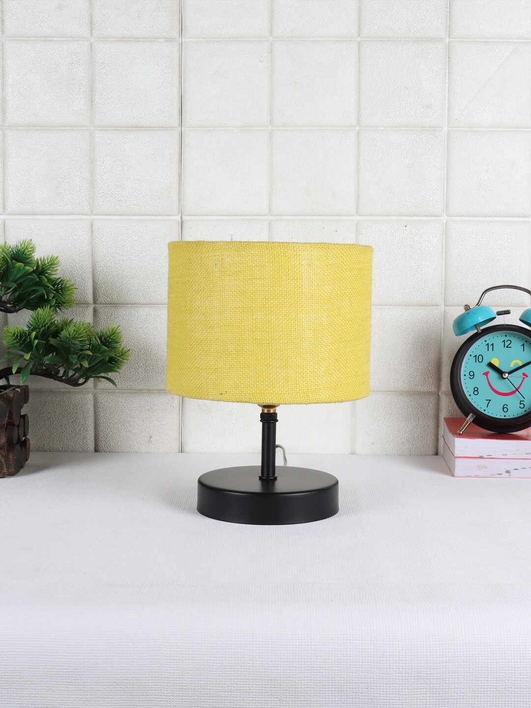 

Devansh Yellow Iron Table Lamp with Jute Shade