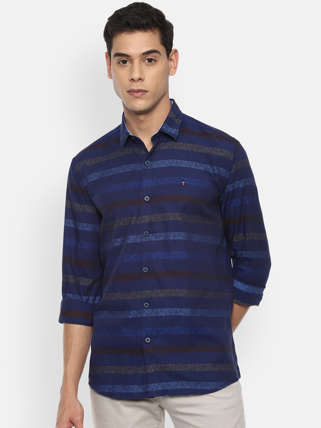 

Louis Philippe Sport Men Navy Blue Slim Fit Striped Pure Cotton Casual Shirt