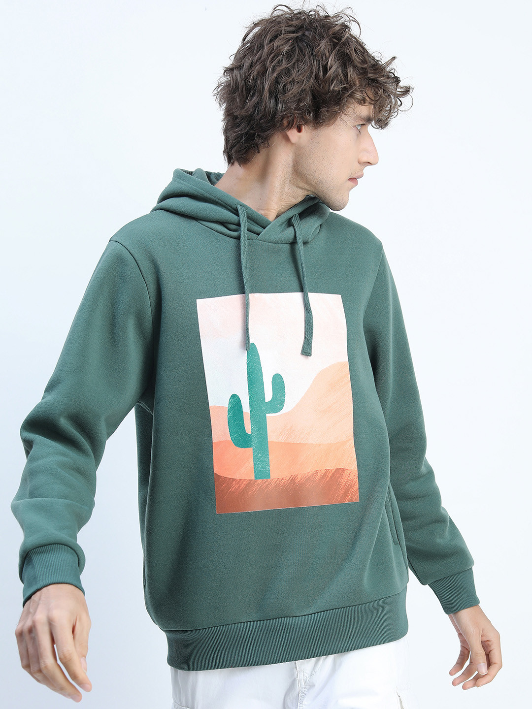 

HIGHLANDER Men Olive Green Printed Hooded Sweatshirt