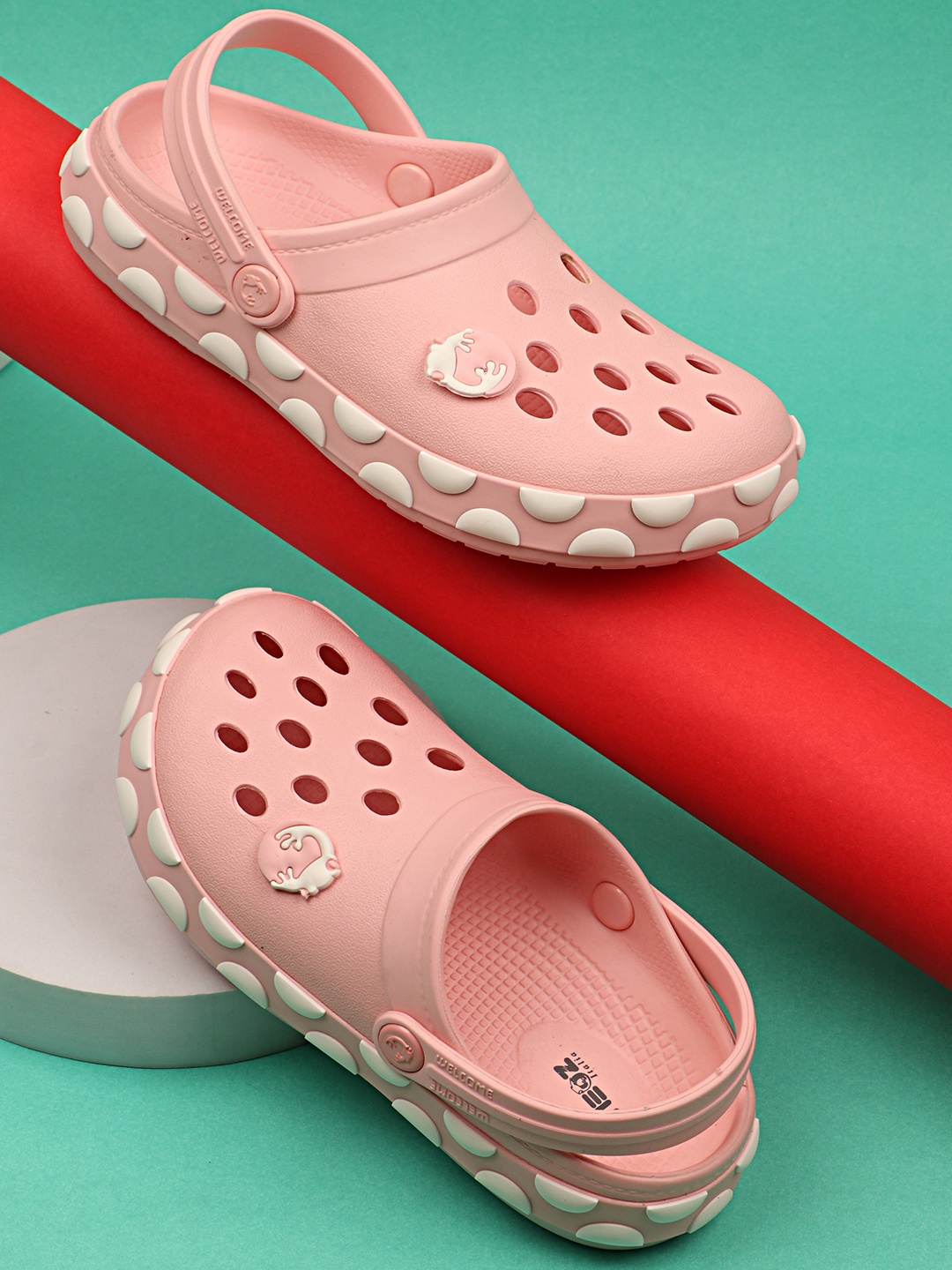 

NEOZ Girls Peach-Coloured & Pink Rubber Clogs