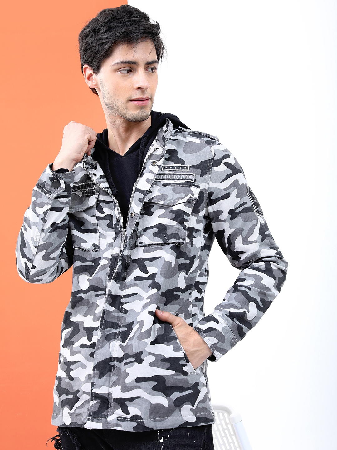 

LOCOMOTIVE Men Grey Camouflage Regular Tailored Jacket